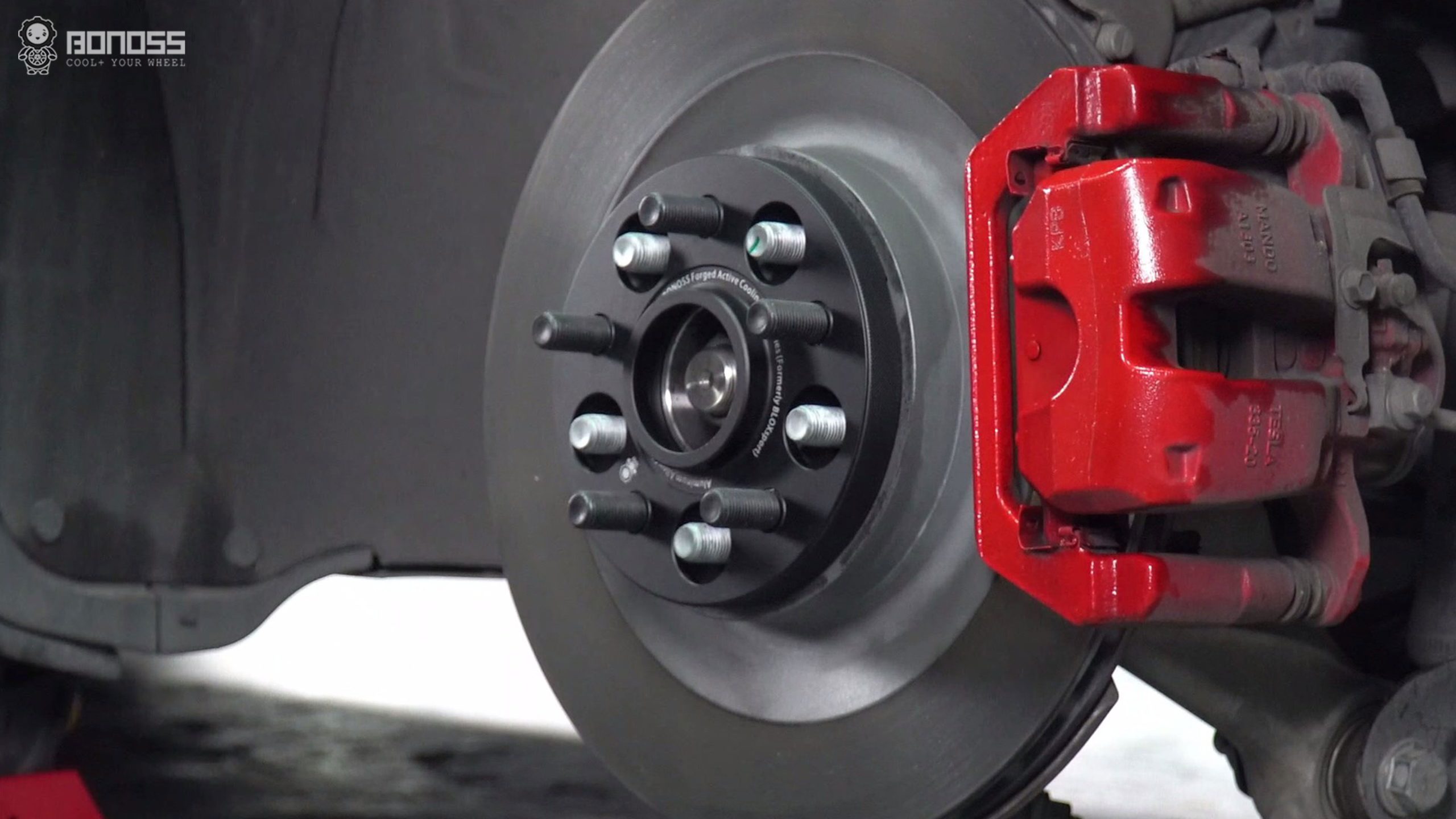 Lug Nut Spacers A Step-by-Step Installation Guide BONOSS Forged Active Cooling Adapters Hubcentric Spacers Pros Before and After Example (1)