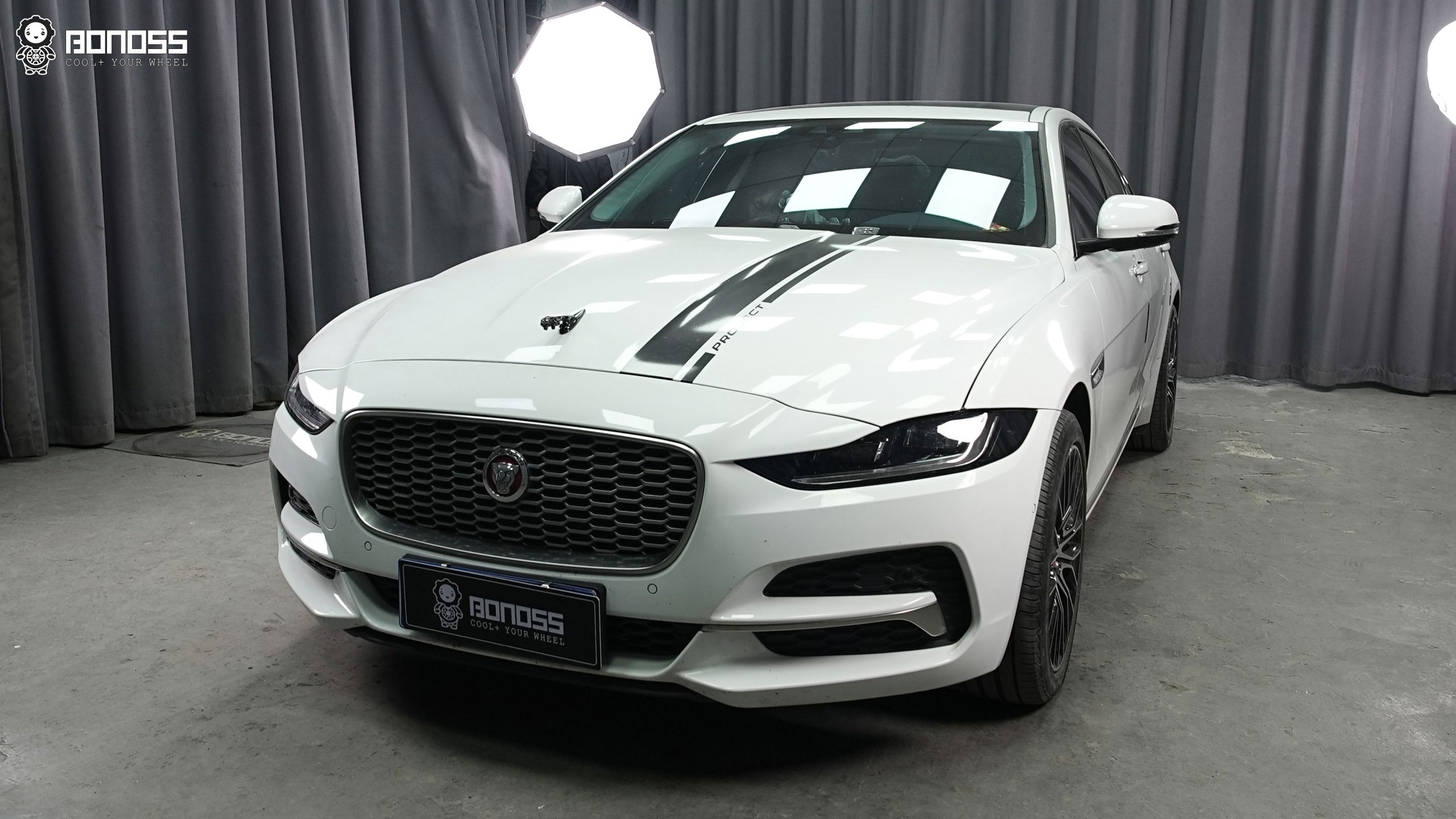 BONOSS Forged Active Cooling 2020 Jaguar XE Wheel Spacers Front 15mm Rear 20mm Before and After (2)