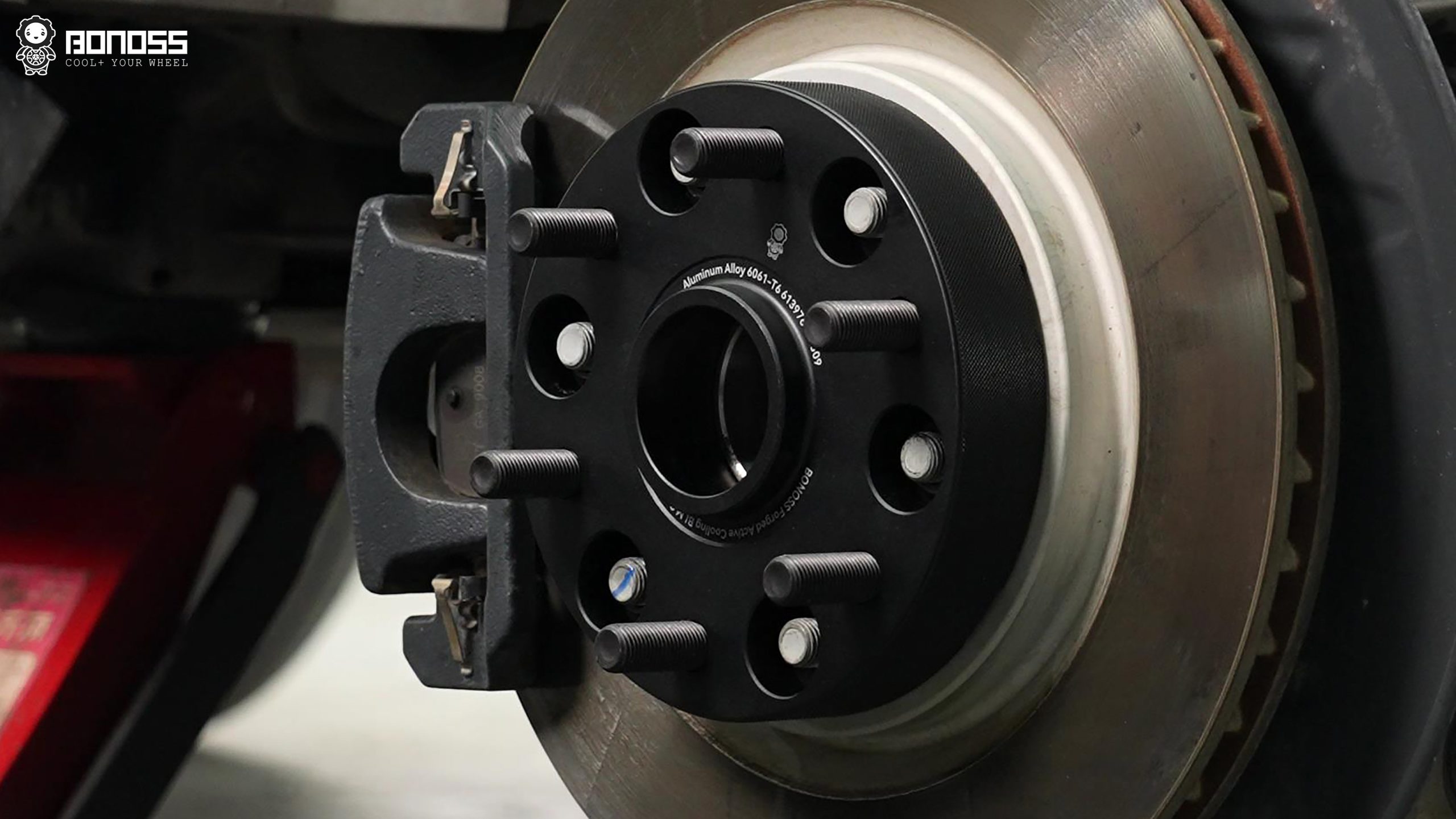 BONOSS Forged Active Cooling BYD Leopard 5 Wheel Spacers Front 30mm Rear 35mm Before and After (13)