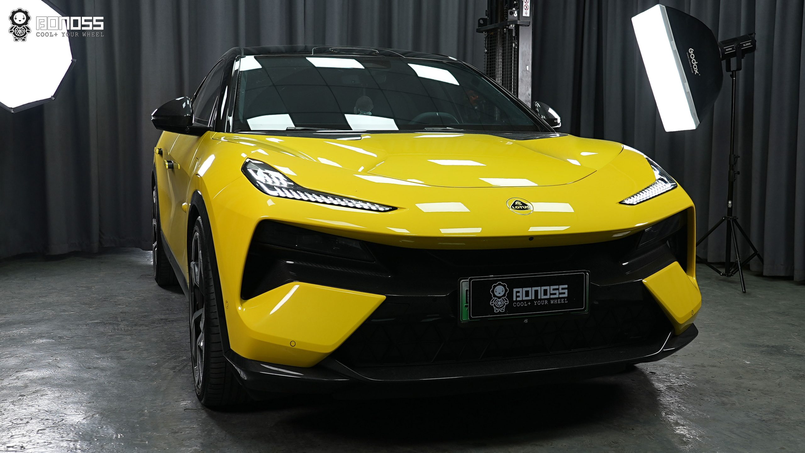 BONOSS Forged Lightweight Plus 2023 Lotus Eletre Wheel Spacers Front 20mm Rear 20mm Before and After (2)