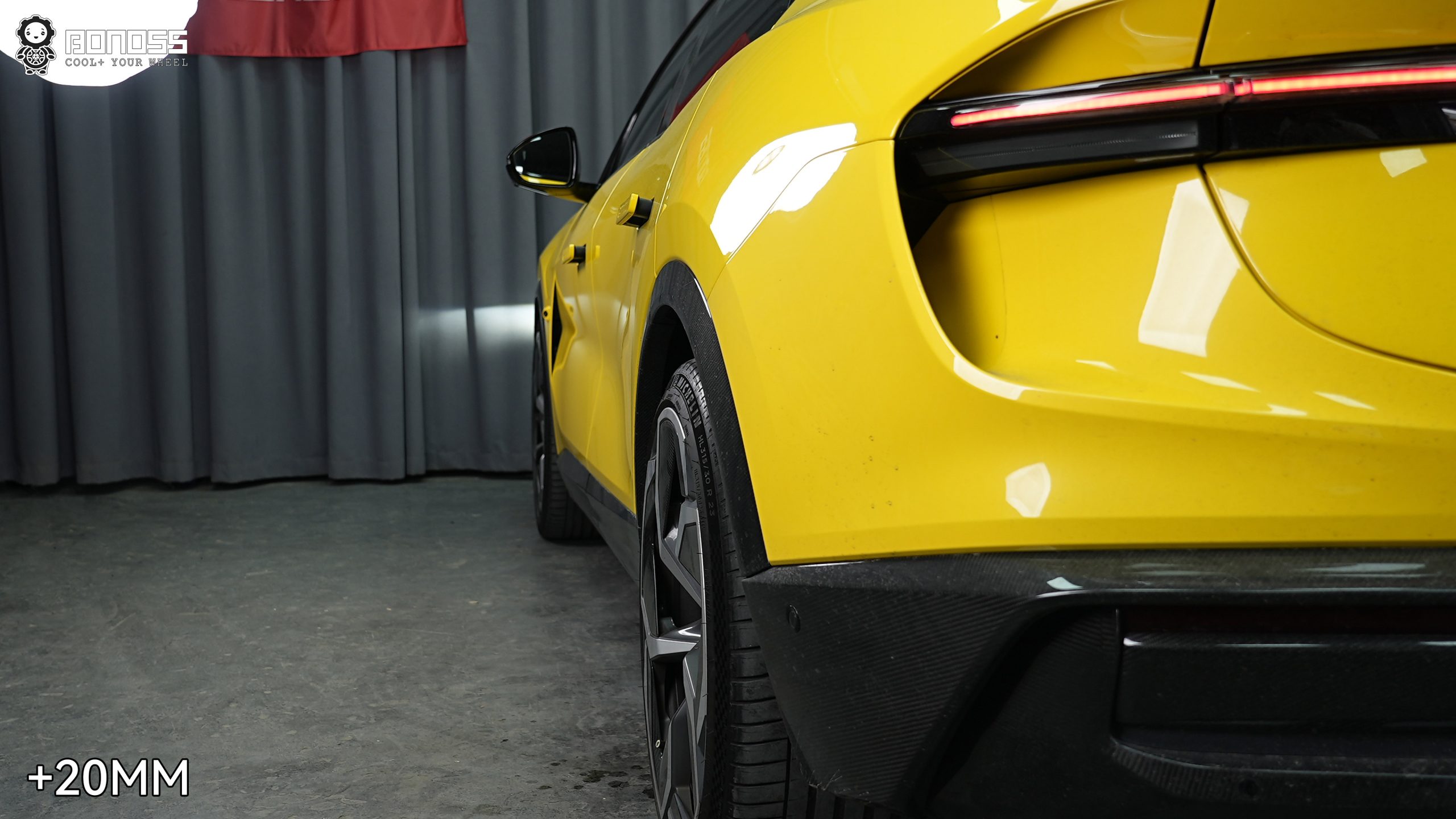 BONOSS Forged Lightweight Plus 2023 Lotus Eletre Wheel Spacers Front 20mm Rear 20mm Before and After (5)