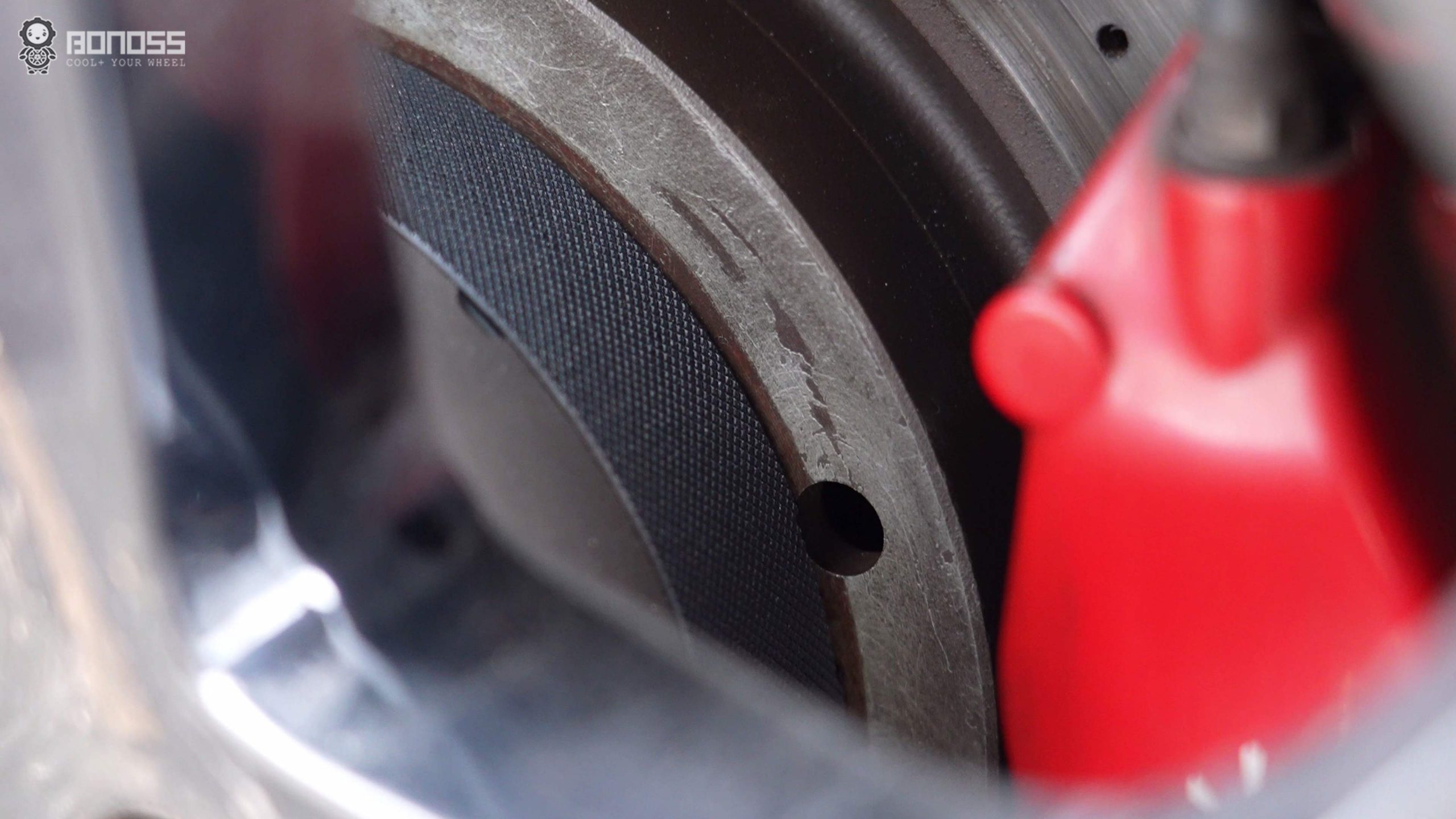 Best Maserati Granturismo Wheel Spacers Size Fitment Expert Picks BONOSS Forged Active Cooling Adapters Hubcentric Spacers Pros Before and After Example (1)