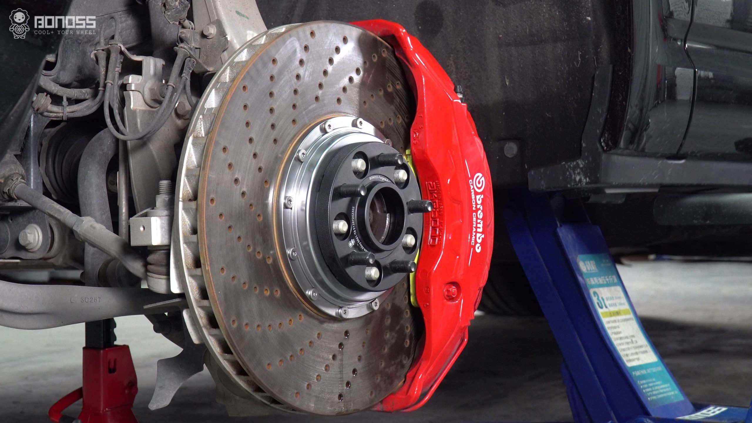 Do Land Rover Defender Wheel Spacers Rust A Durability Guide BONOSS Forged Active Cooling Adapters Hubcentric Spacers Pros Before and After Example (2)