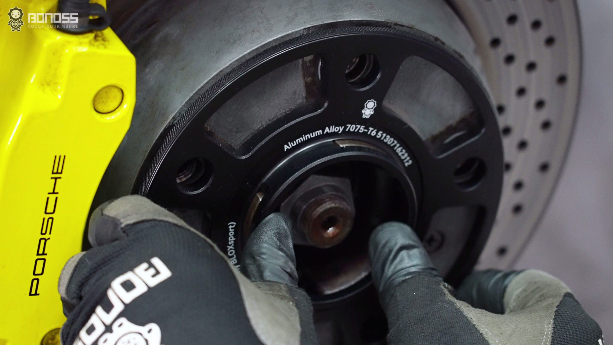 Do Porsche 992 Wheel Spacers Cause Problems The Real Benefits BONOSS Forged Lightweight Plus Adapters Hubcentric Spacers Before and After (2)