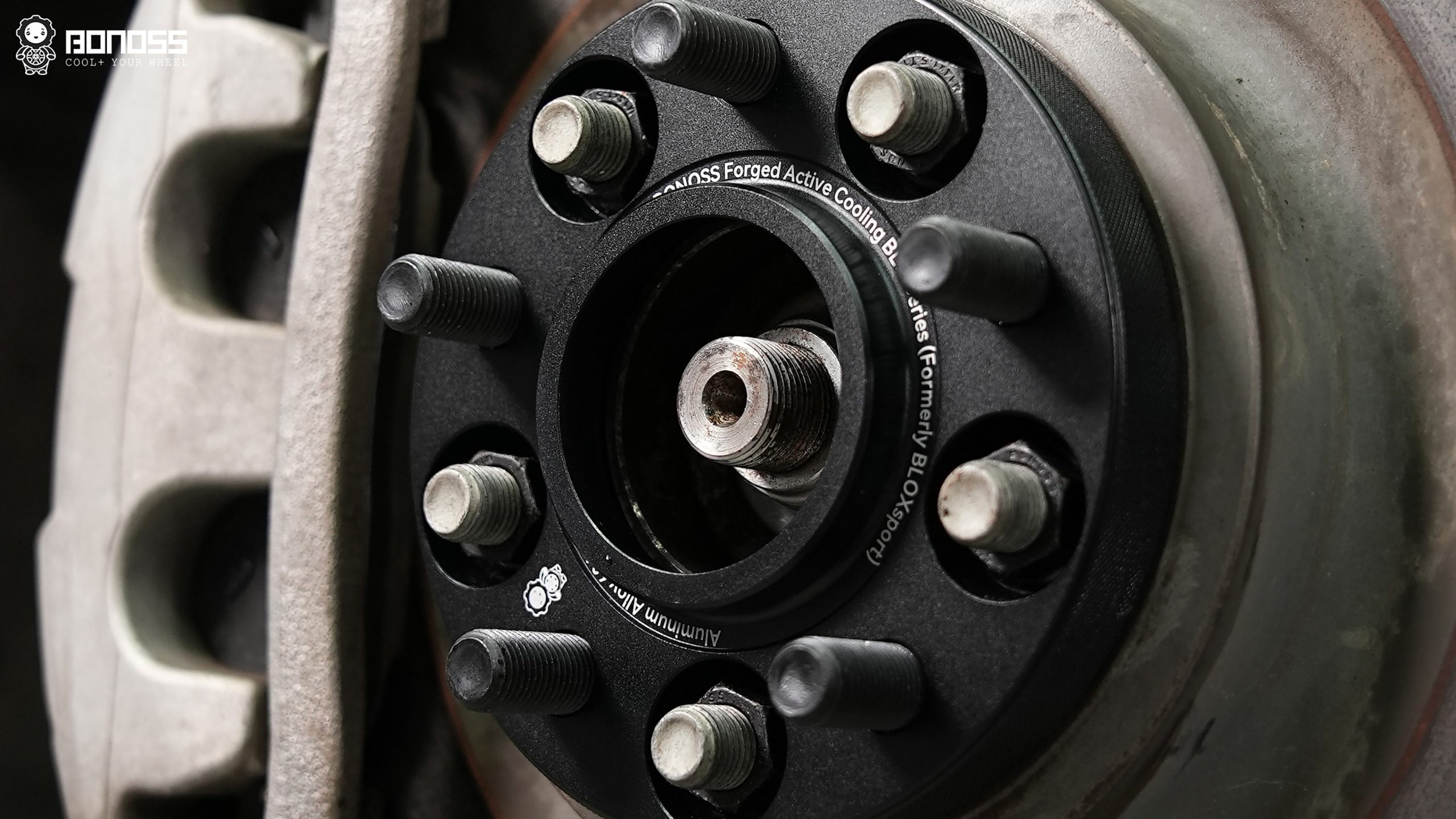 BONOSS Forged Active Cooling 2023 Lincoln Nautilus Wheel Spacers Front 20mm Rear 25mm Before and After (14)