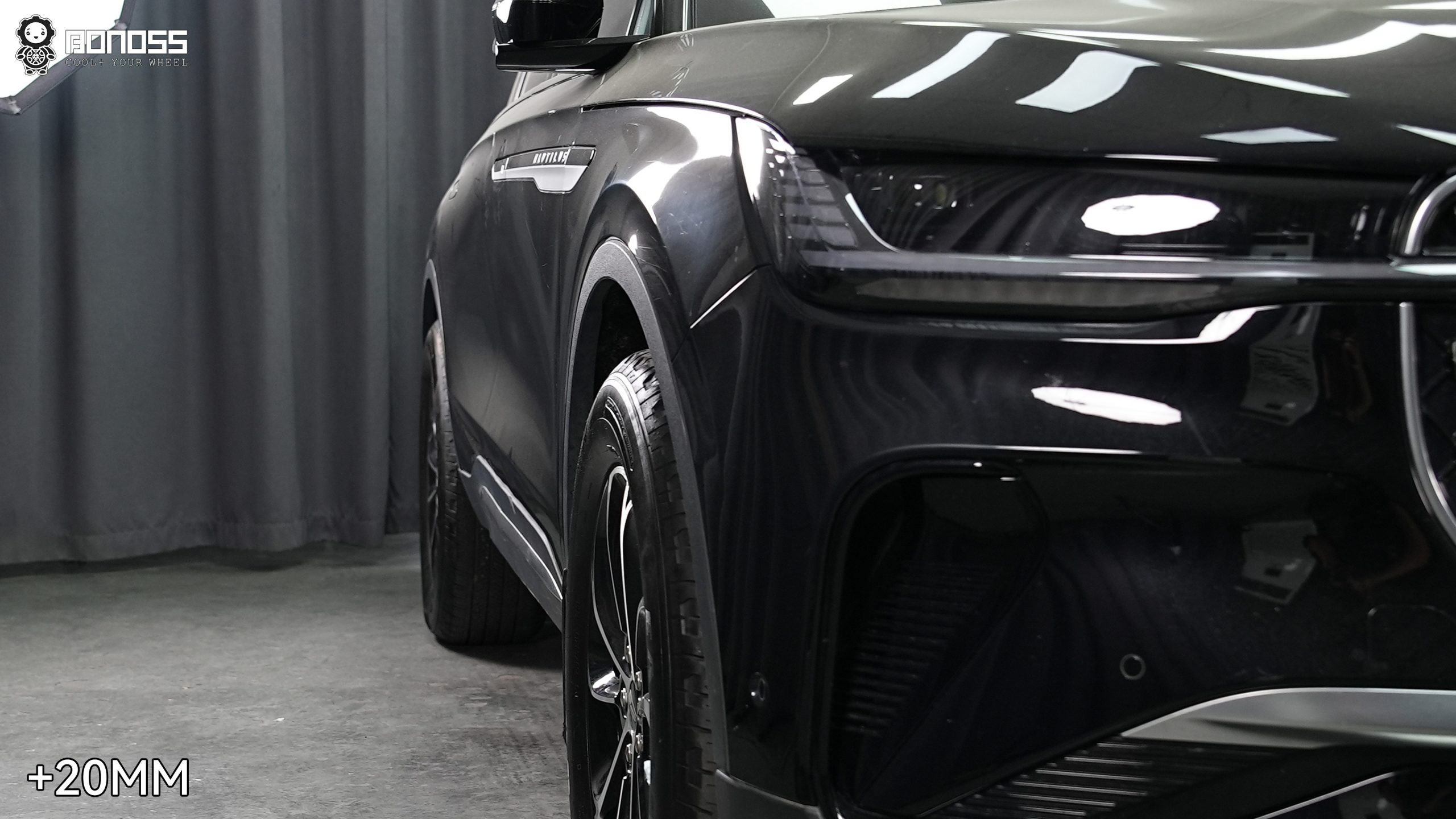 BONOSS Forged Active Cooling 2023 Lincoln Nautilus Wheel Spacers Front 20mm Rear 25mm Before and After (4)