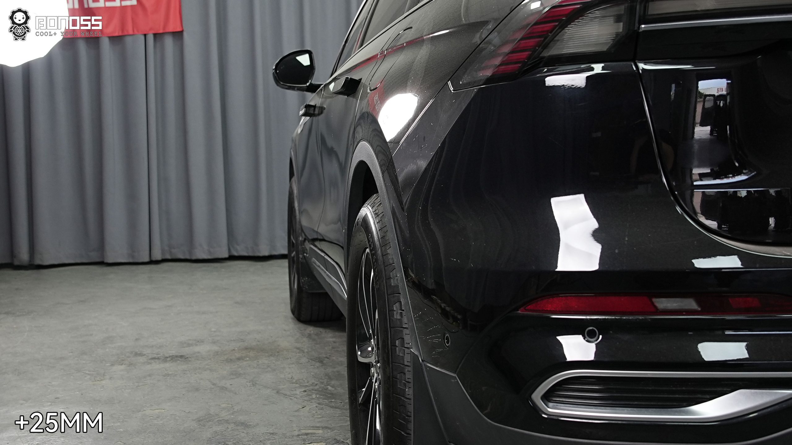 BONOSS Forged Active Cooling 2023 Lincoln Nautilus Wheel Spacers Front 20mm Rear 25mm Before and After (5)