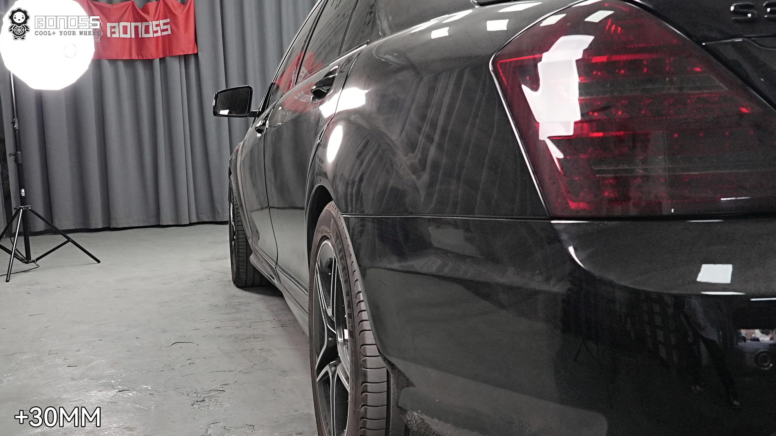 BONOSS Forged Active Cooling 2010 Mercedes-Benz S-Class Wheel Spacers Front 25mm Rear 30mm Before and After (5)