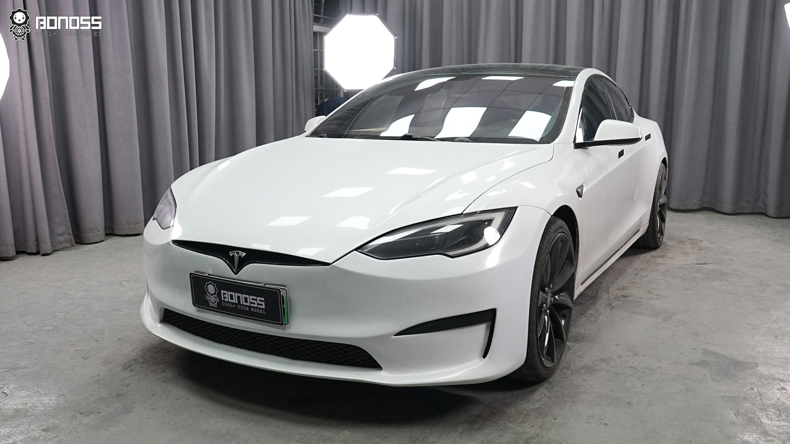 BONOSS Forged Active Cooling 2014 Tesla Model S Wheel Spacers Front 20mm Rear 30mm Before and After (2)