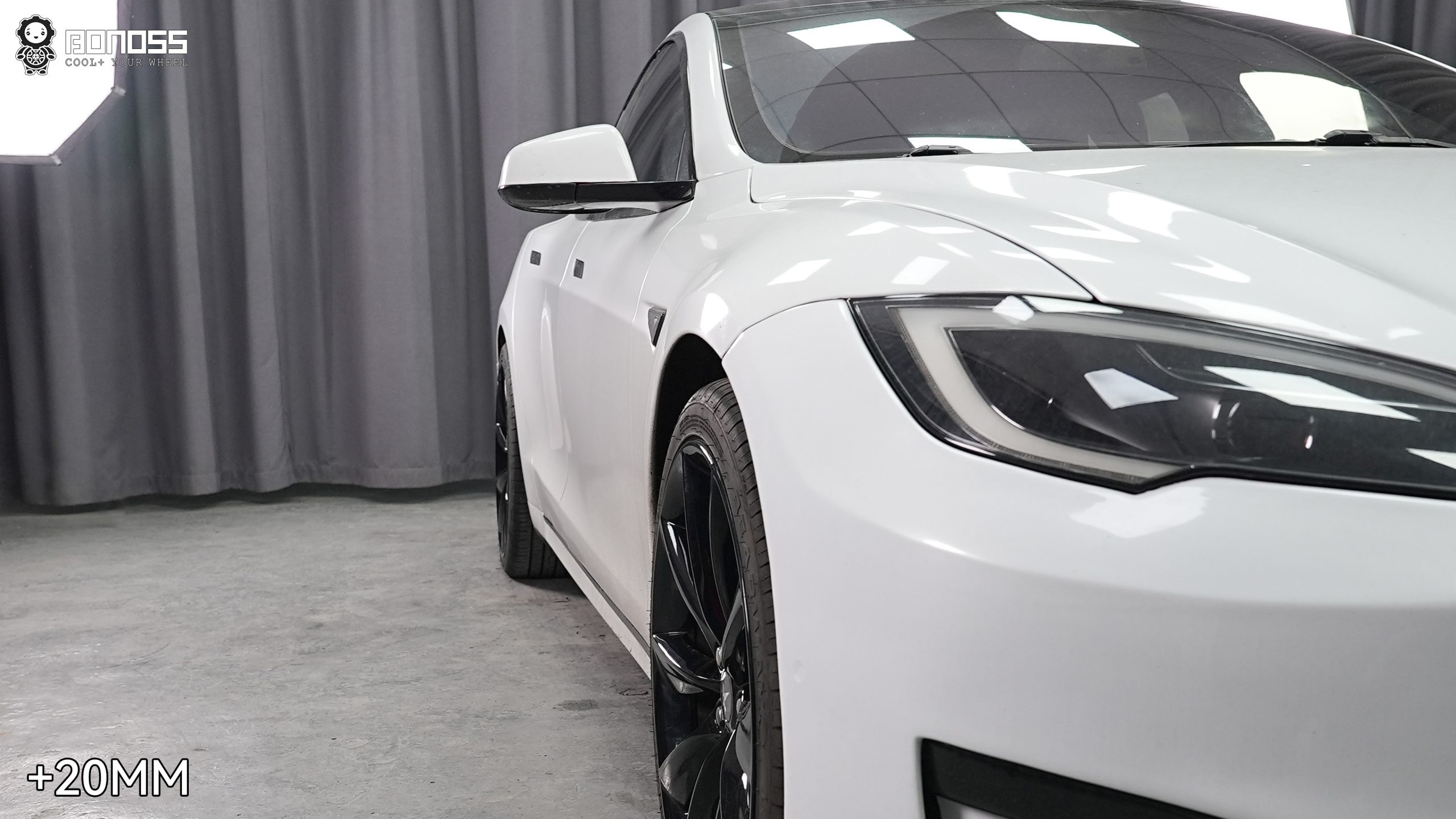 BONOSS Forged Active Cooling 2014 Tesla Model S Wheel Spacers Front 20mm Rear 30mm Before and After (4)