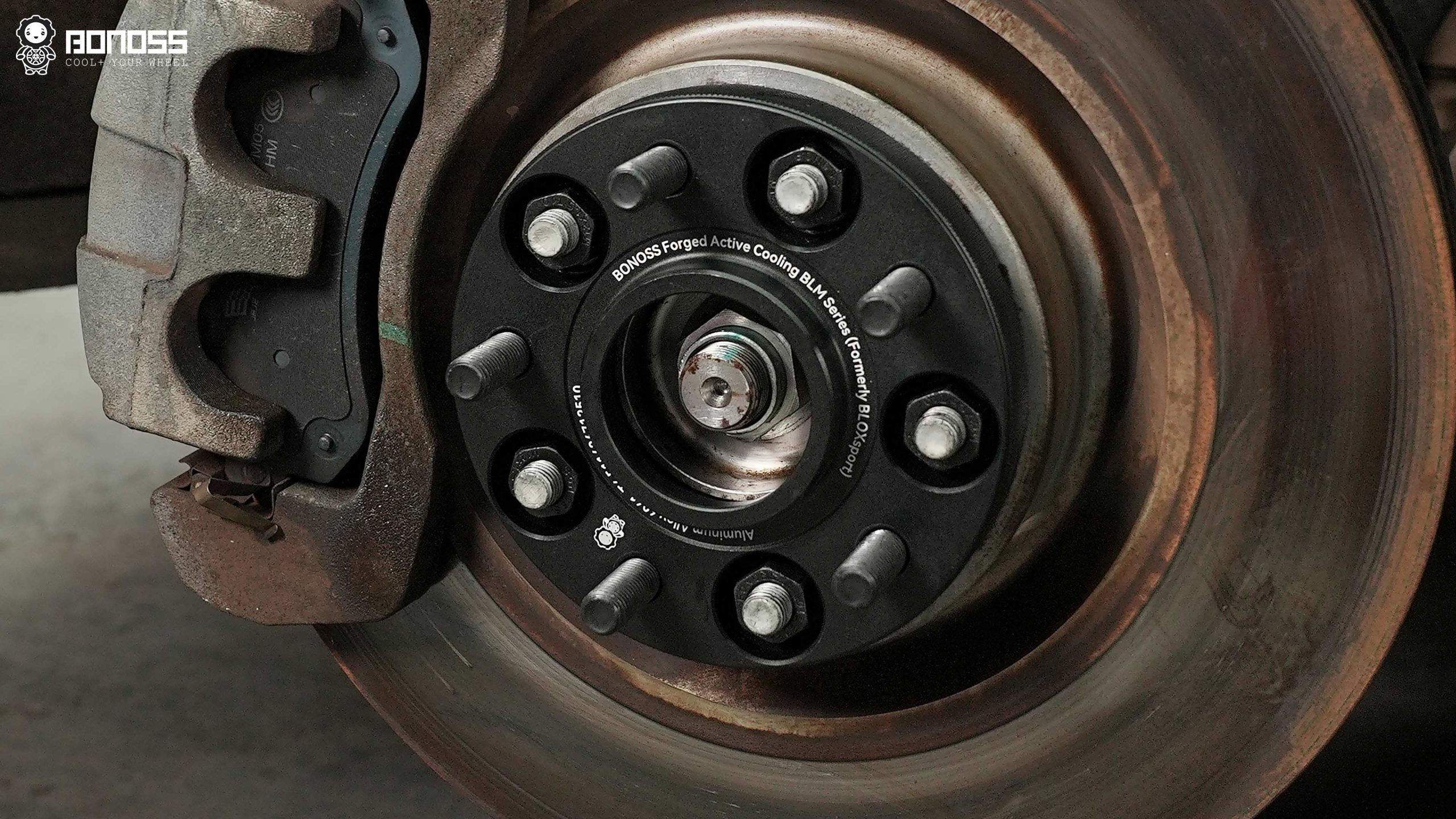 BONOSS Forged Active Cooling 2019 Hongqi HS5 Wheel Spacers Front 20mm Rear 25mm Before and After (14)