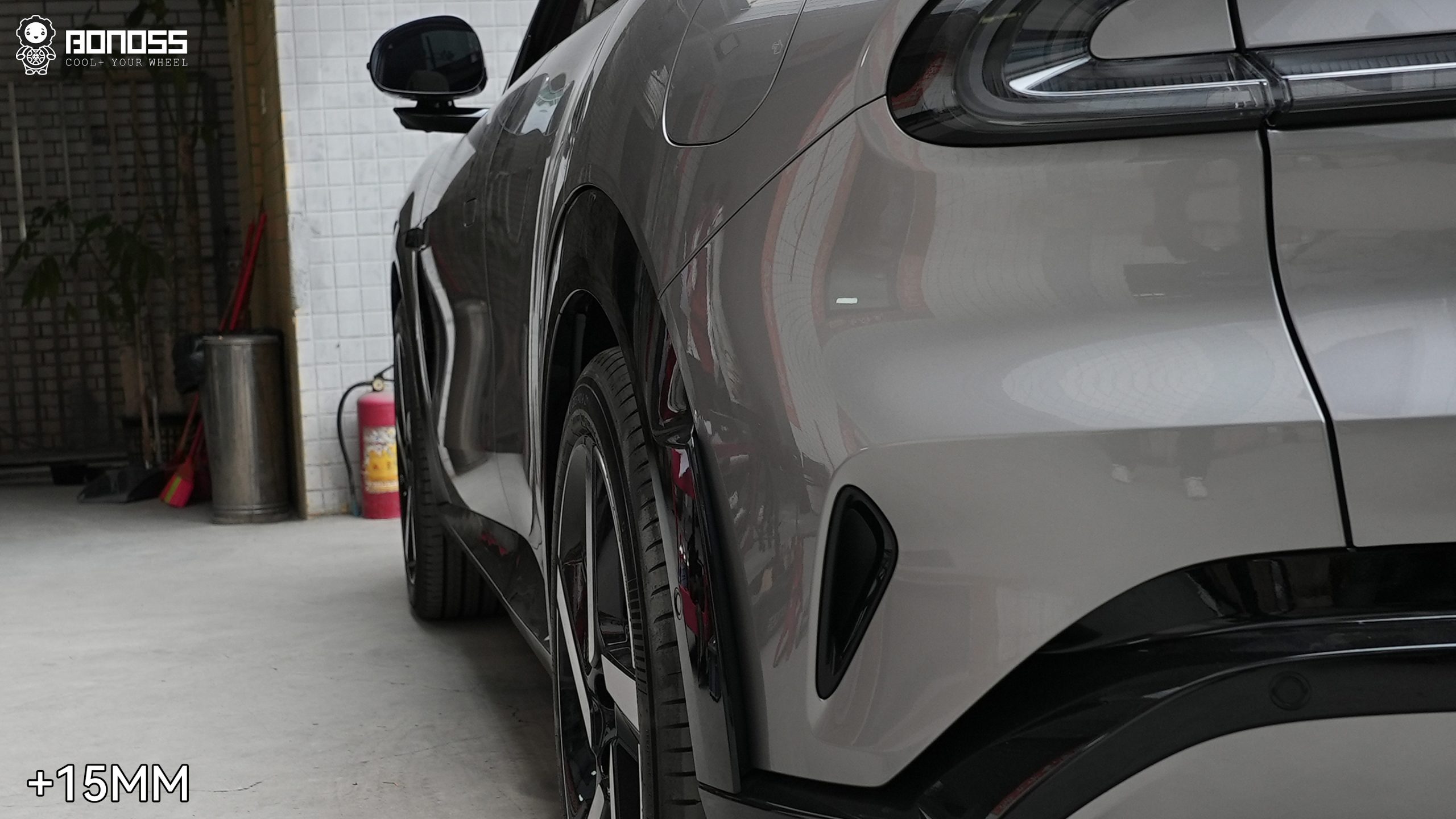 BONOSS Forged Active Cooling 2025 Xiaomi YU7 Wheel Spacers Front 20mm Rear 15mm Before and After (4)