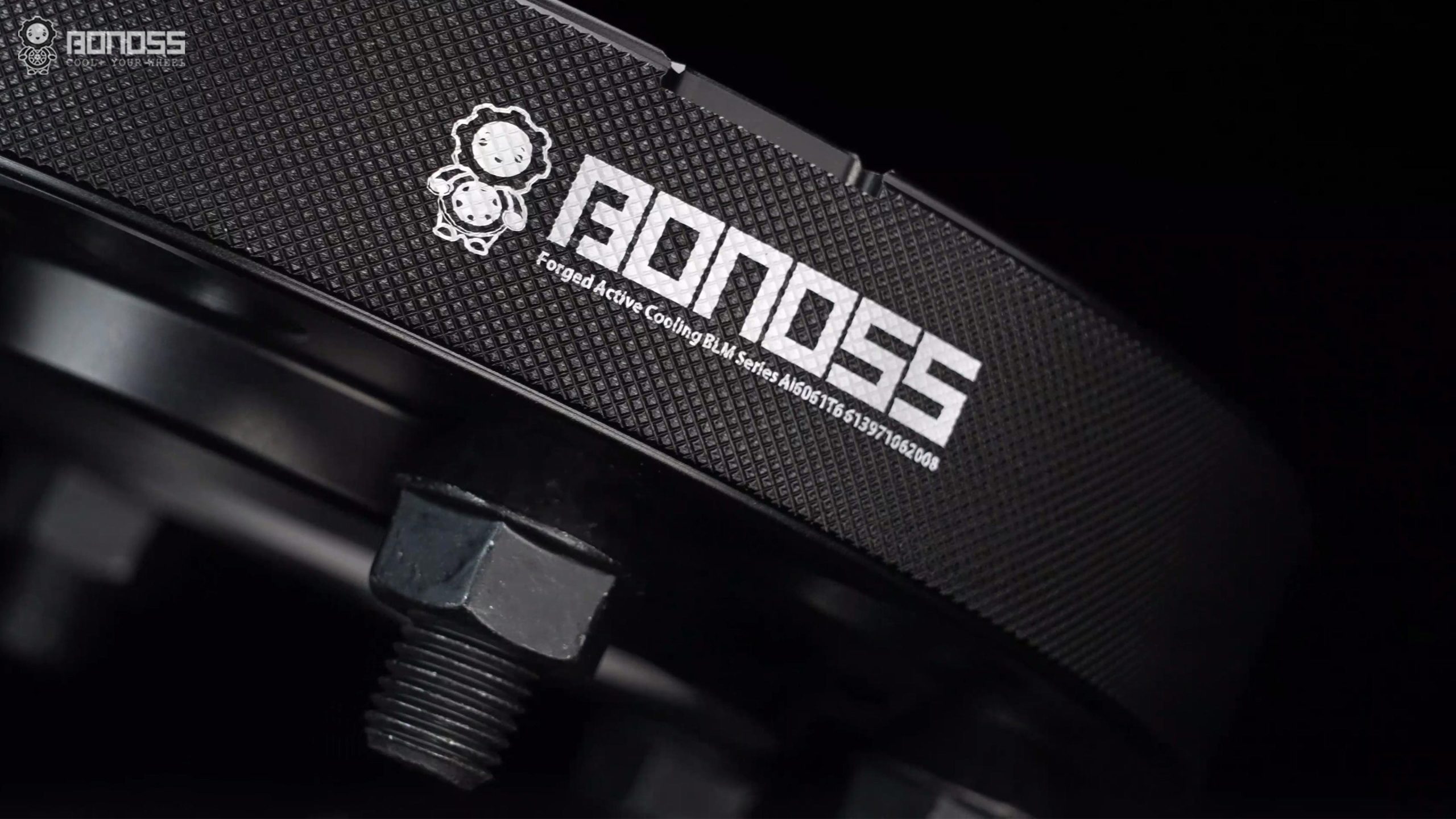 Best Toyota Land Cruiser Wheel Spacers Hub-Centric vs. Lug-Centric BONOSS Forged Active Cooling Adapters Hubcentric Spacers Pros Before and After Example (1)