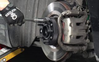 Q60 Wheel Spacers Torque A Step-by-Step Installation Guide BONOSS Forged Active Cooling Adapters Hubcentric Spacers Pros Before and After Example (1)