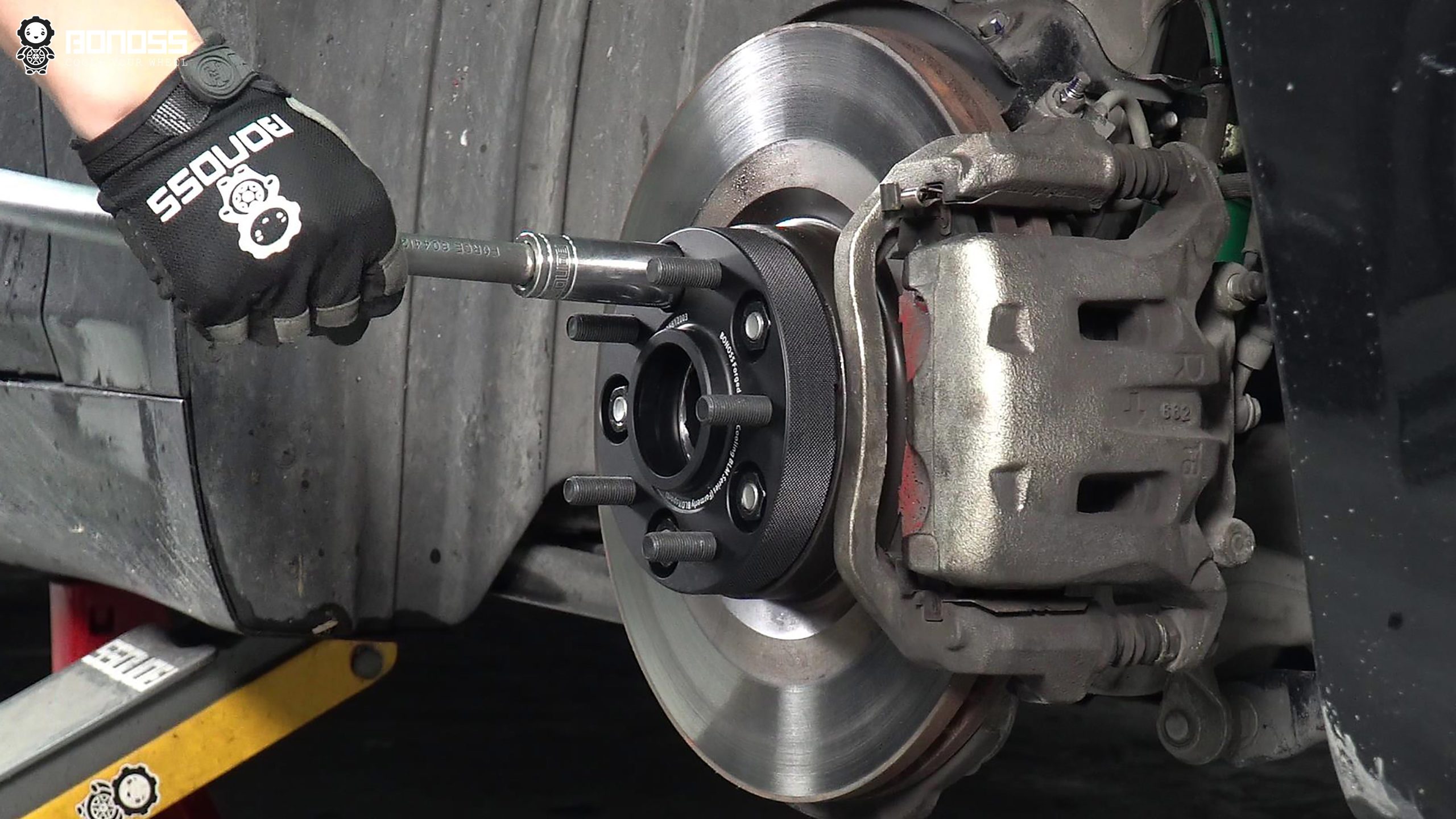 Q60 Wheel Spacers Torque A Step-by-Step Installation Guide BONOSS Forged Active Cooling Adapters Hubcentric Spacers Pros Before and After Example (1)