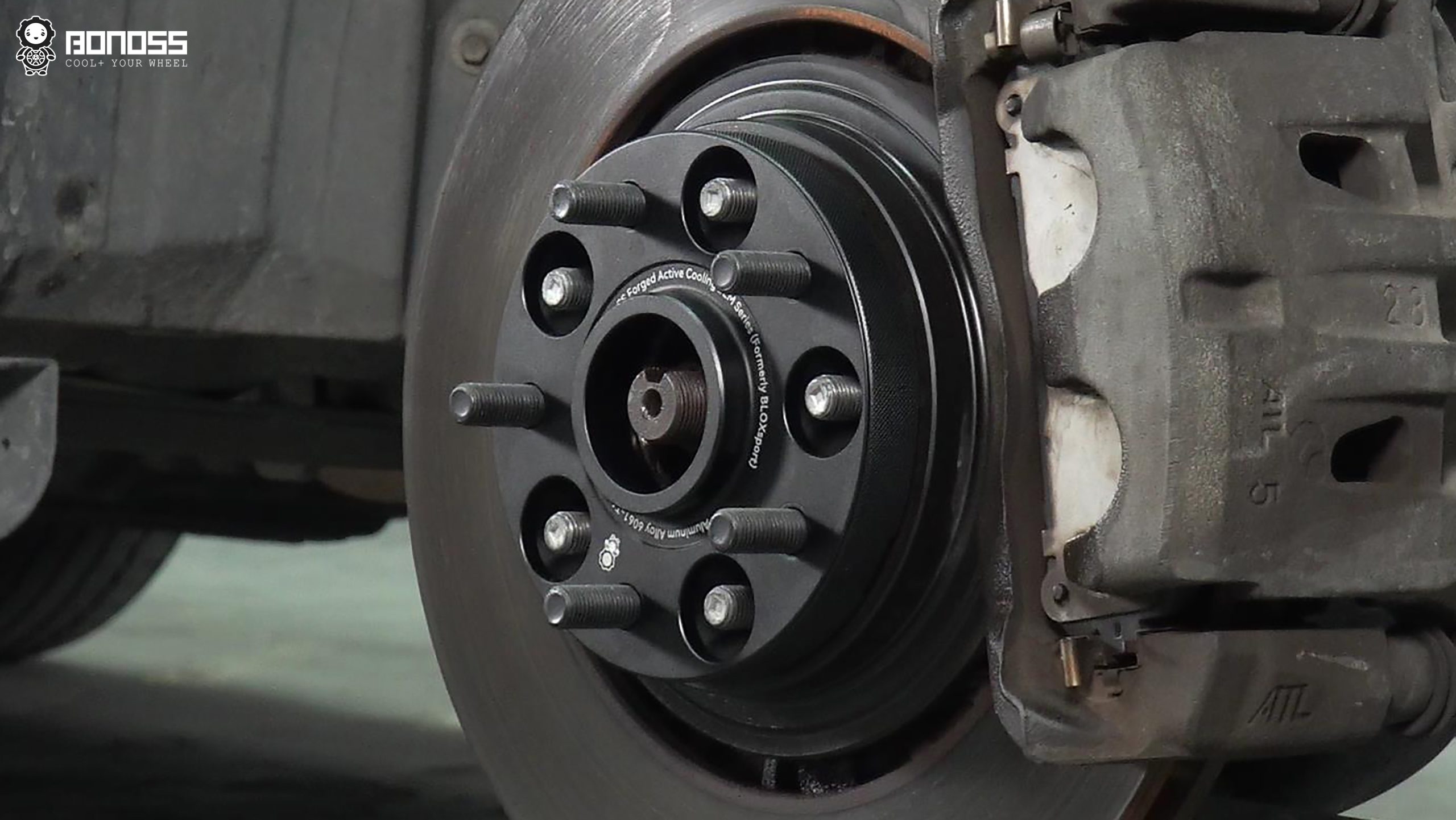 Ultimate Toyota Highlander Wheel Spacers Size Chart BONOSS Forged Active Cooling Adapters Hubcentric Spacers Pros Before and After Example (1)