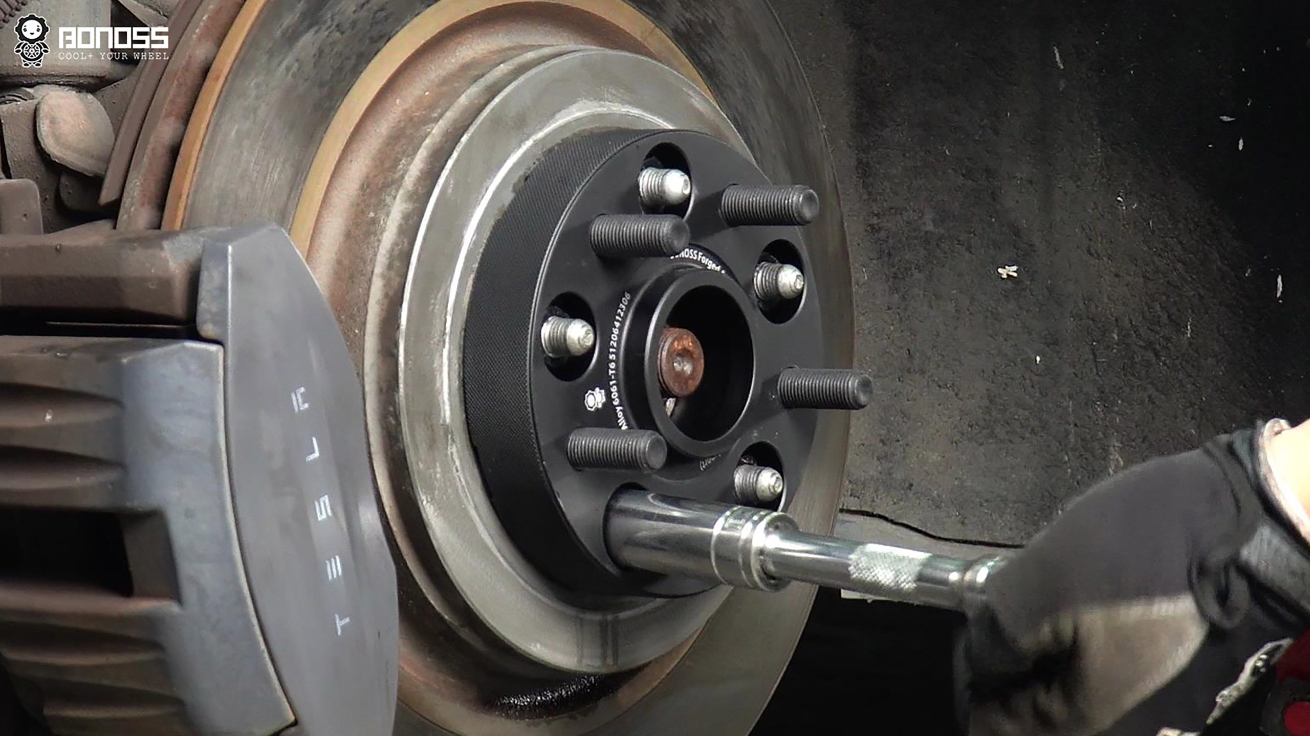2026 Tesla Model S Wheel Spacers Guide Top Picks & Expert Tips BONOSS Forged Active Cooling Adapters Hubcentric Spacers Pros Before and After Example (1)