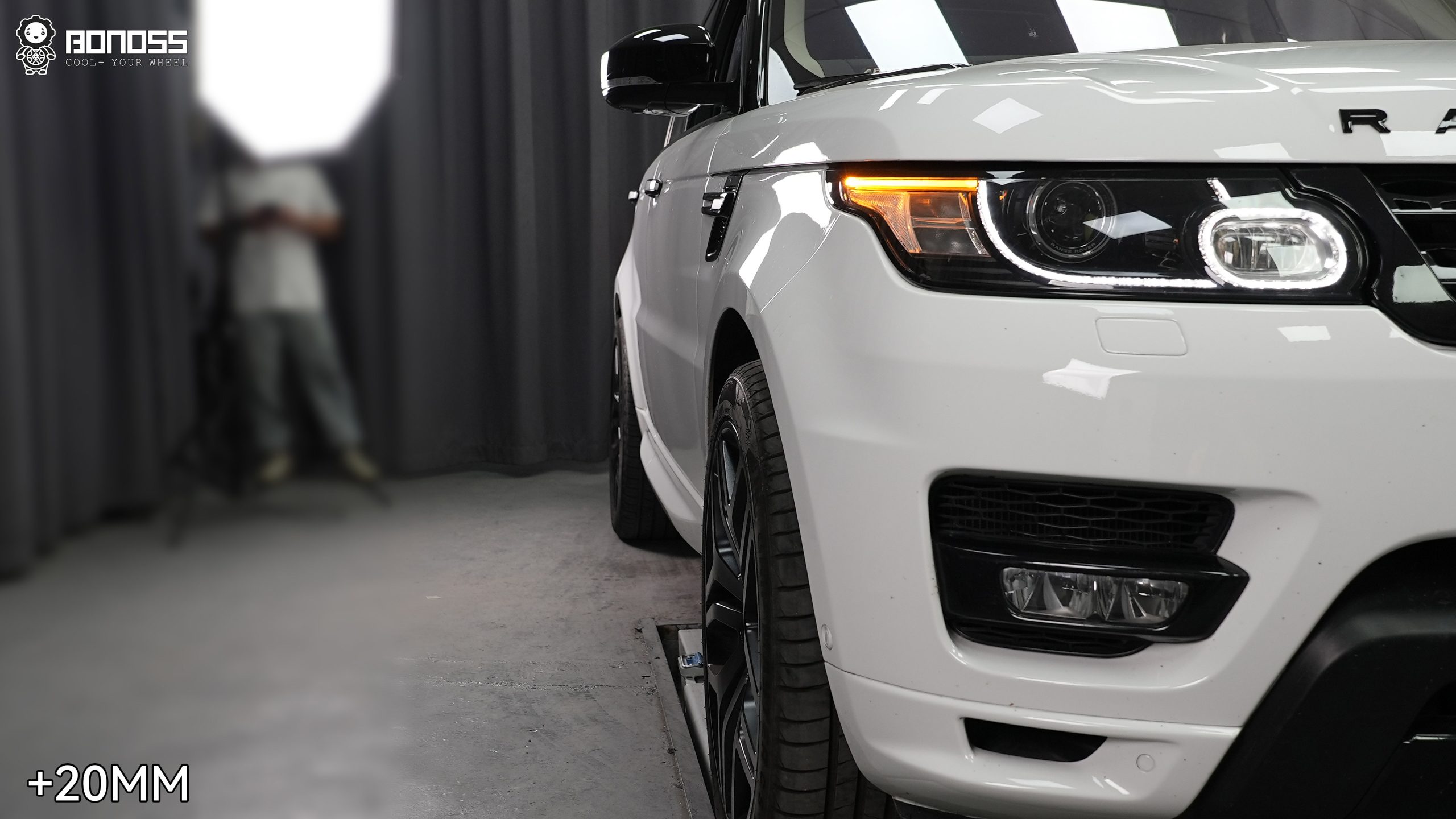 BONOSS Forged Active Cooling 2016 Land Rover Range Rover Sport Wheel Spacers Front 20mm Rear 30mm Before and After (5)