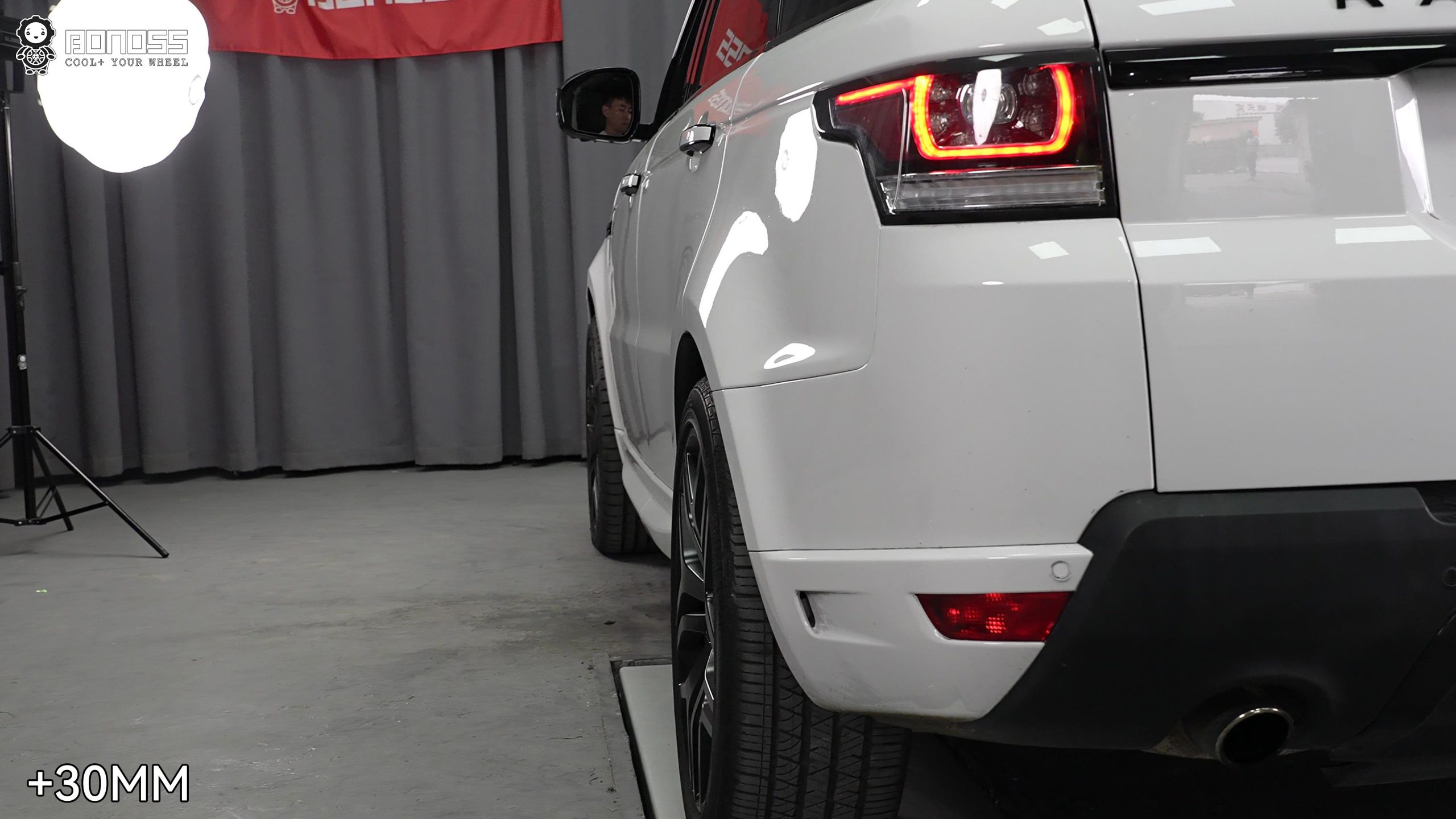 BONOSS Forged Active Cooling 2016 Land Rover Range Rover Sport Wheel Spacers Front 20mm Rear 30mm Before and After (6)