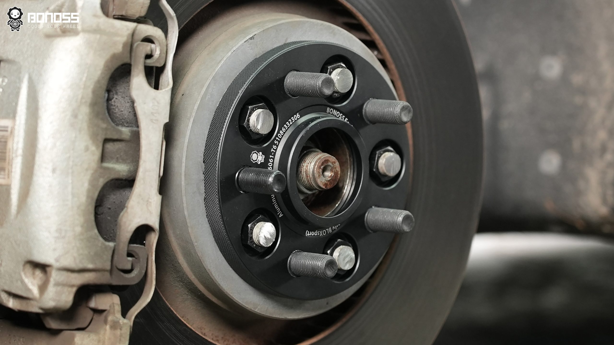 BONOSS Forged Active Cooling 2019 Lincoln Continental Wheel Spacers Front 15mm Rear 25mm Before and After (14)