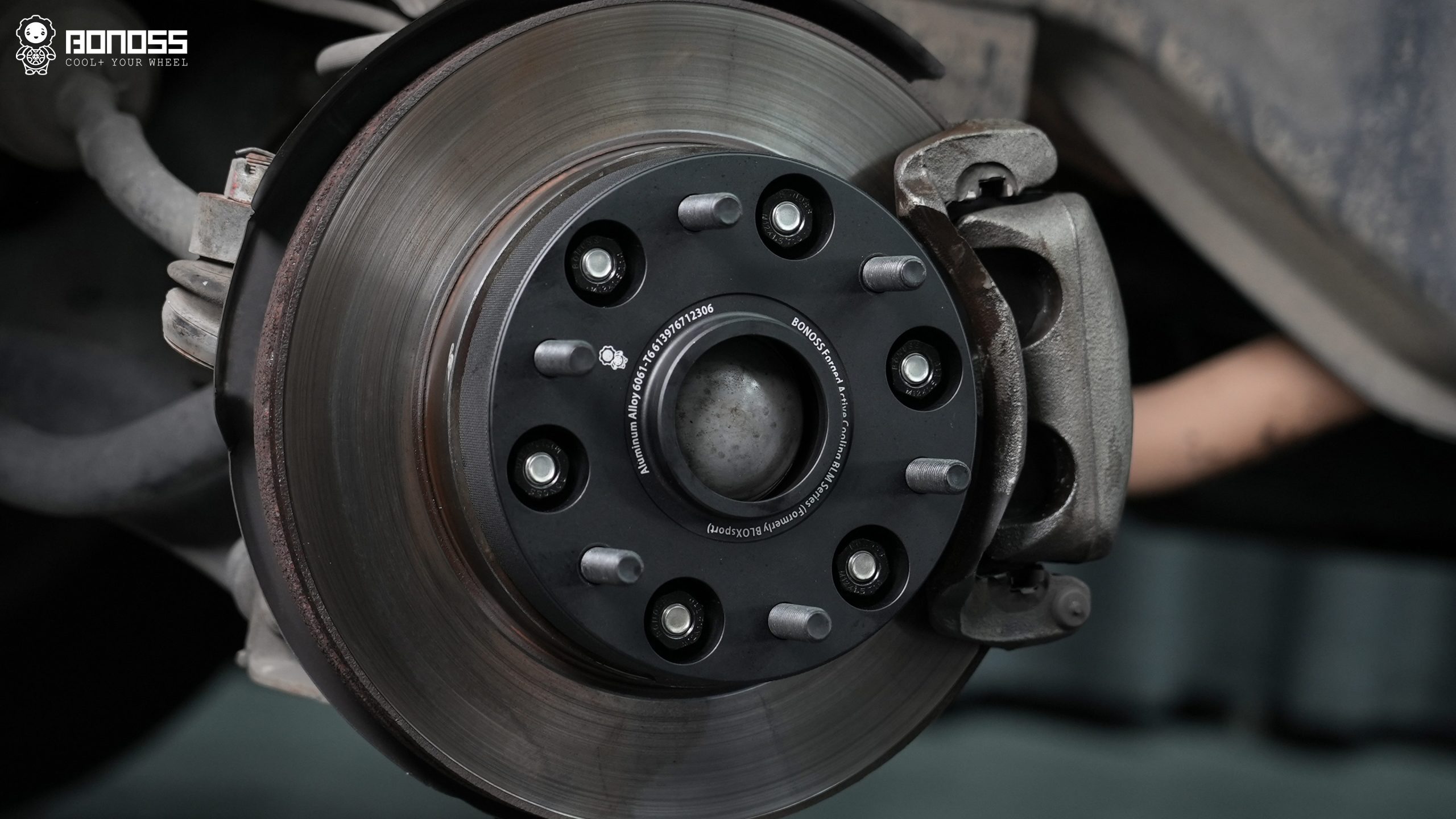 BONOSS Forged Active Cooling Mitsubishi Shogun Wheel Spacers Front 30mm Rear 30mm Before and After (14)