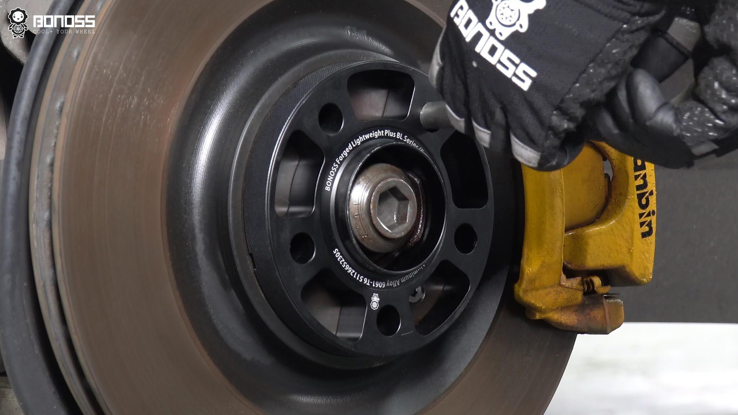 BONOSS Forged Lightweight Plus 2021 Volkswagen Touareg Wheel Spacers Front 15mm Rear 20mm Before and After (13)