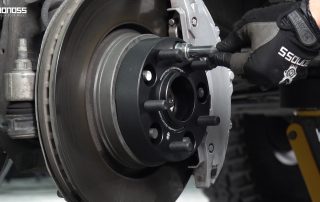 Best Jeep Wheel Spacers Explained Bolt-on vs. Slip-on BONOSS Forged Active Cooling Adapters Hubcentric Spacers Pros Before and After Example (1)