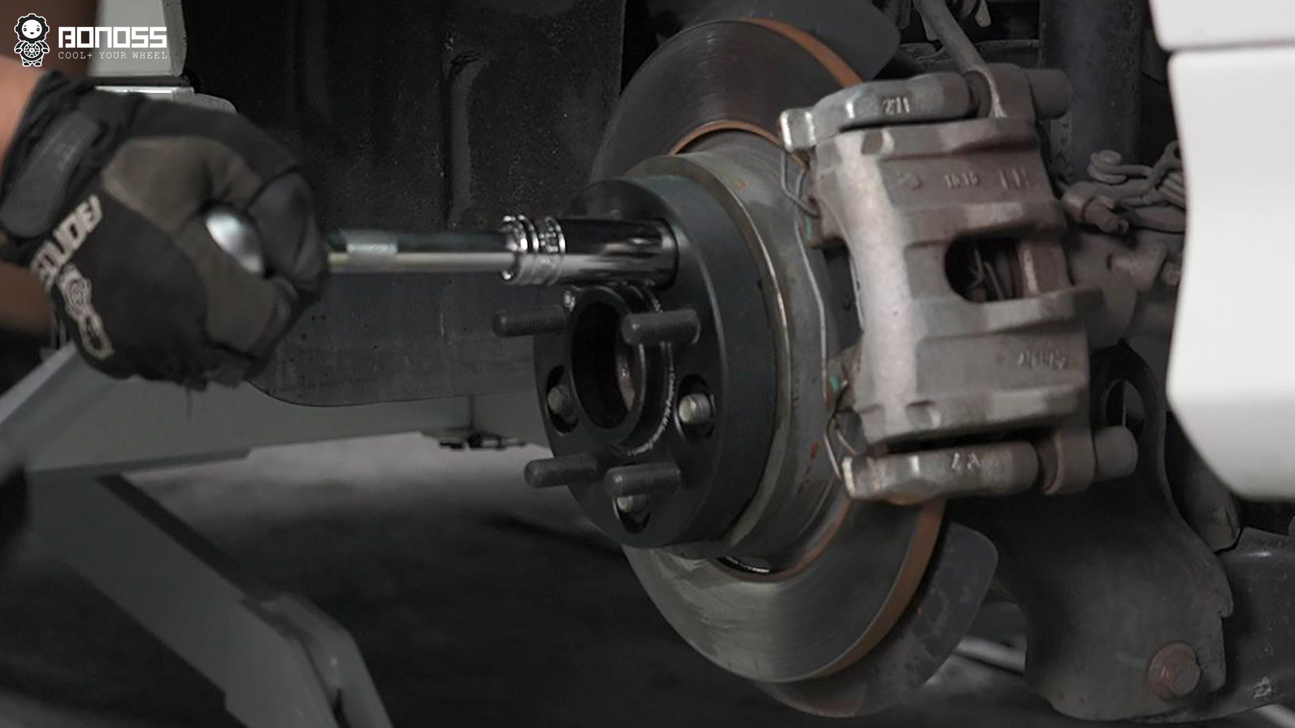 Ford Focus ST Wheel Spacers Top 5 Picks for Safe Installation BONOSS Forged Active Cooling Adapters Hubcentric Spacers Pros Before and After Example (1)