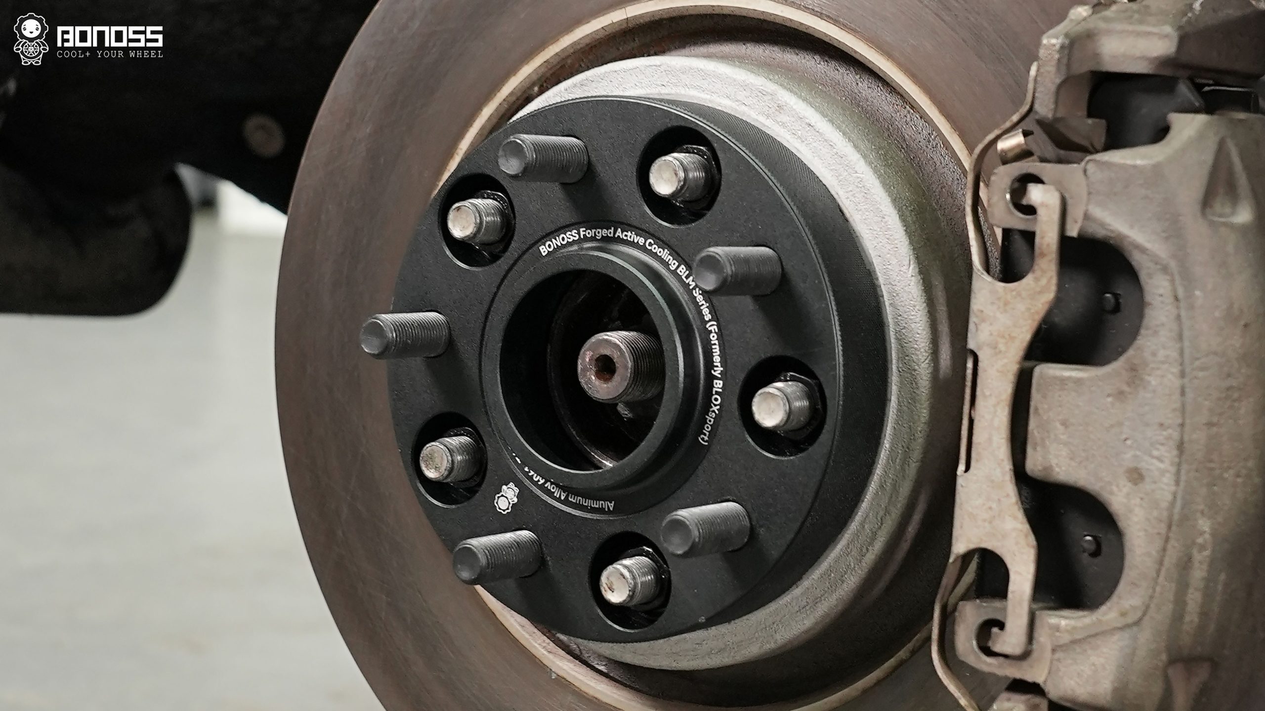 Ultimate WK2 Wheel Spacers Size Guide Avoid Rubbing BONOSS Forged Active Cooling Adapters Hubcentric Spacers Pros Before and After Example (1)