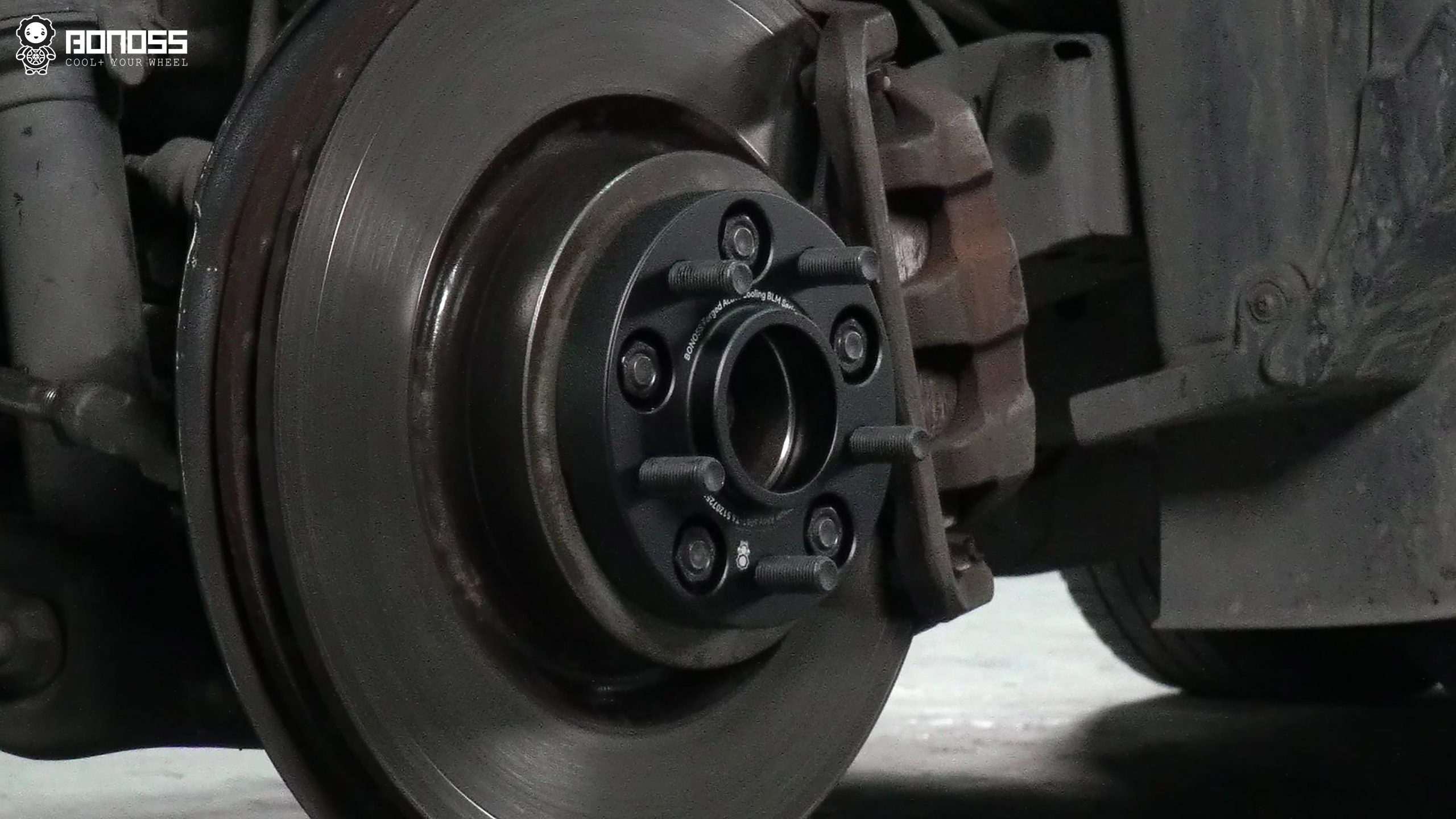 BONOSS Forged Active Cooling 2011 Land Rover Discovery 4 Wheel Spacers Front 25mm Rear 30mm Before and After (14)