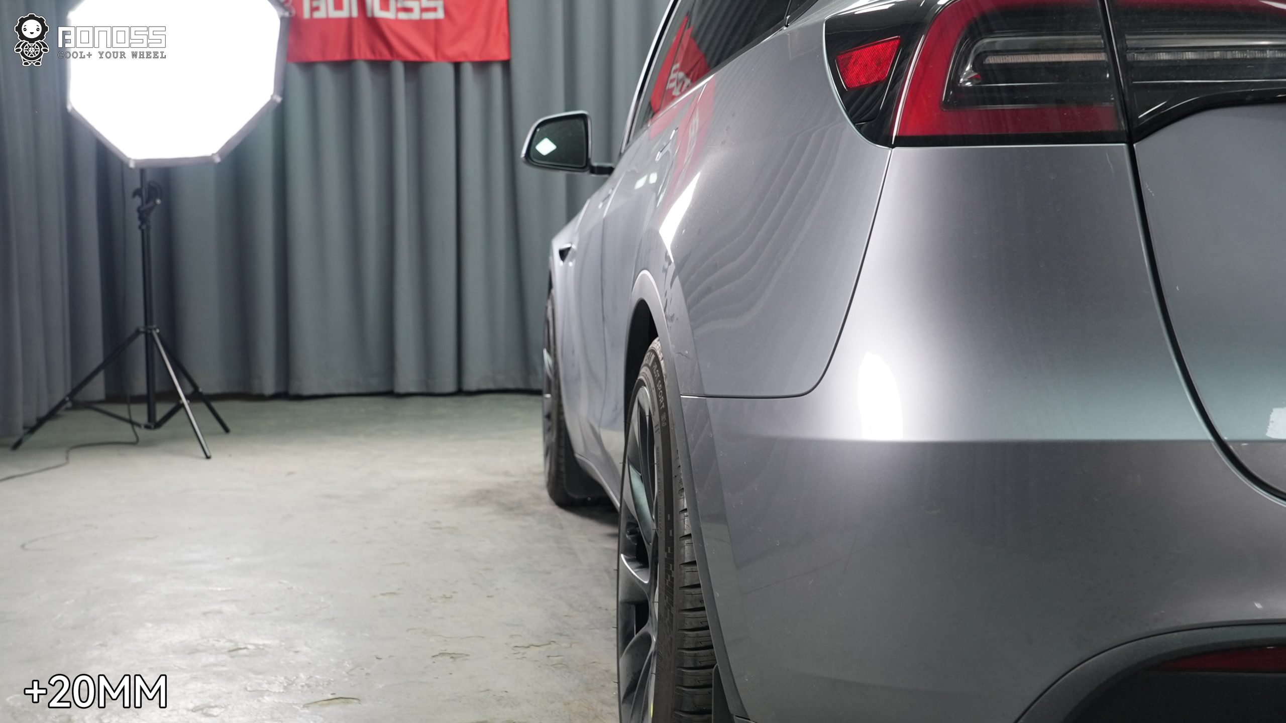 BONOSS Forged Active Cooling 2023 Tesla Model Y Wheel Spacers Front 18mm Rear 20mm Before and After (5)