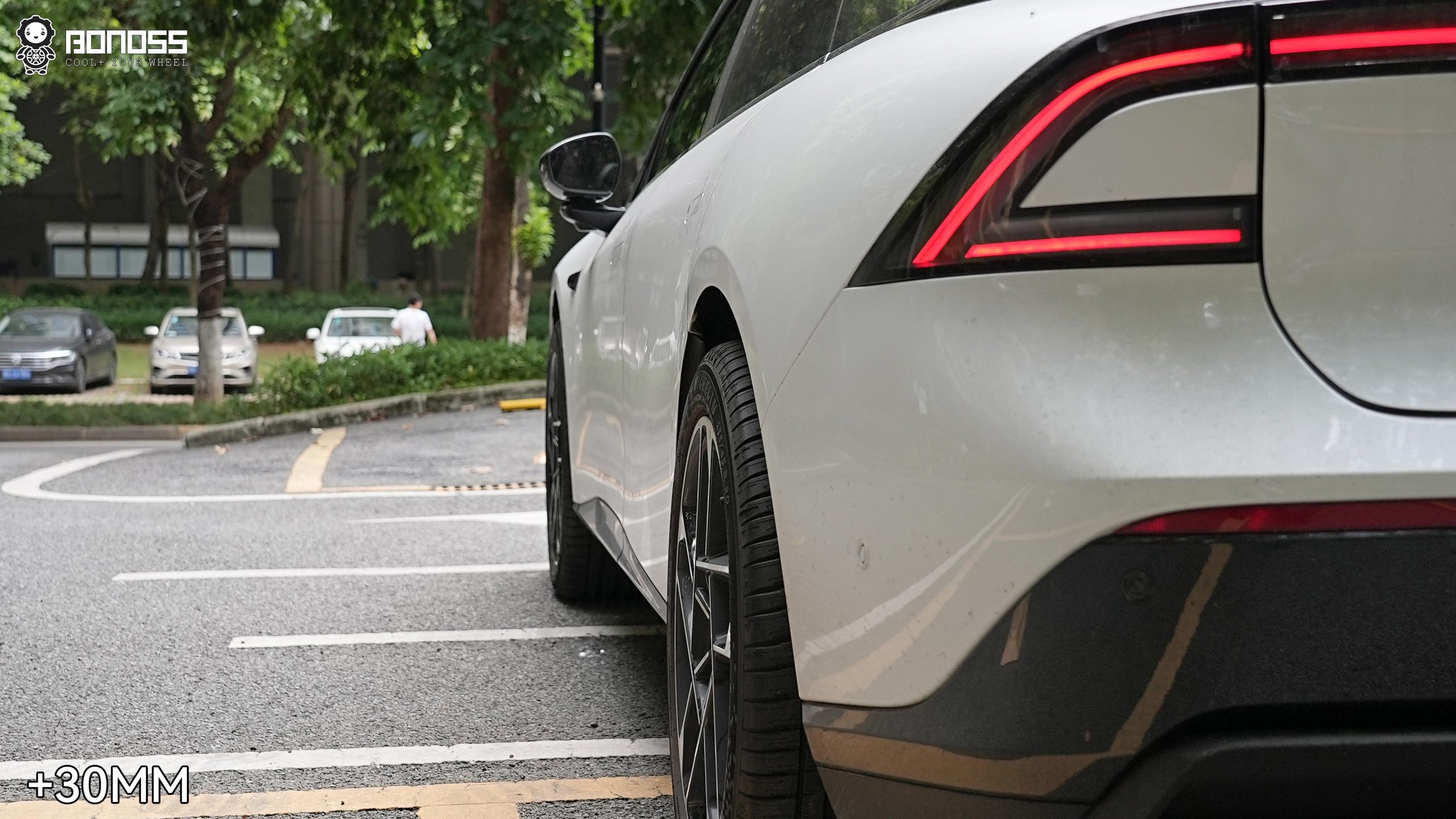 BONOSS Forged Active Cooling 2024 XPeng P7+ Wheel Spacers Good or Bad Front 25mm Rear 30mm Photos (5)