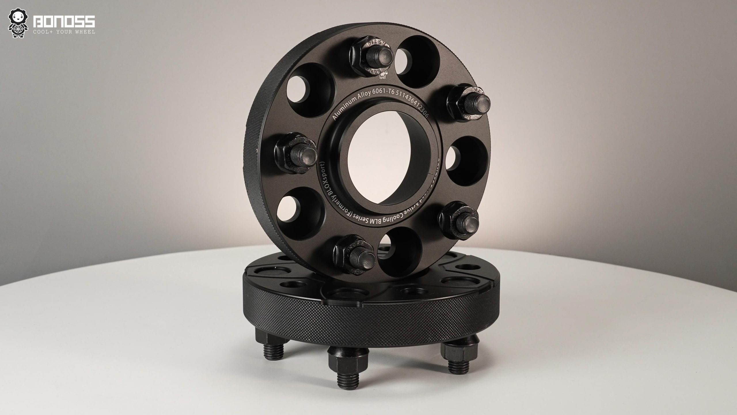 Best Jeep Gladiator Wheel Spacers Off-Roader Top Picks BONOSS Forged Active Cooling Adapters Hubcentric Spacers Pros Before and After Example (1)