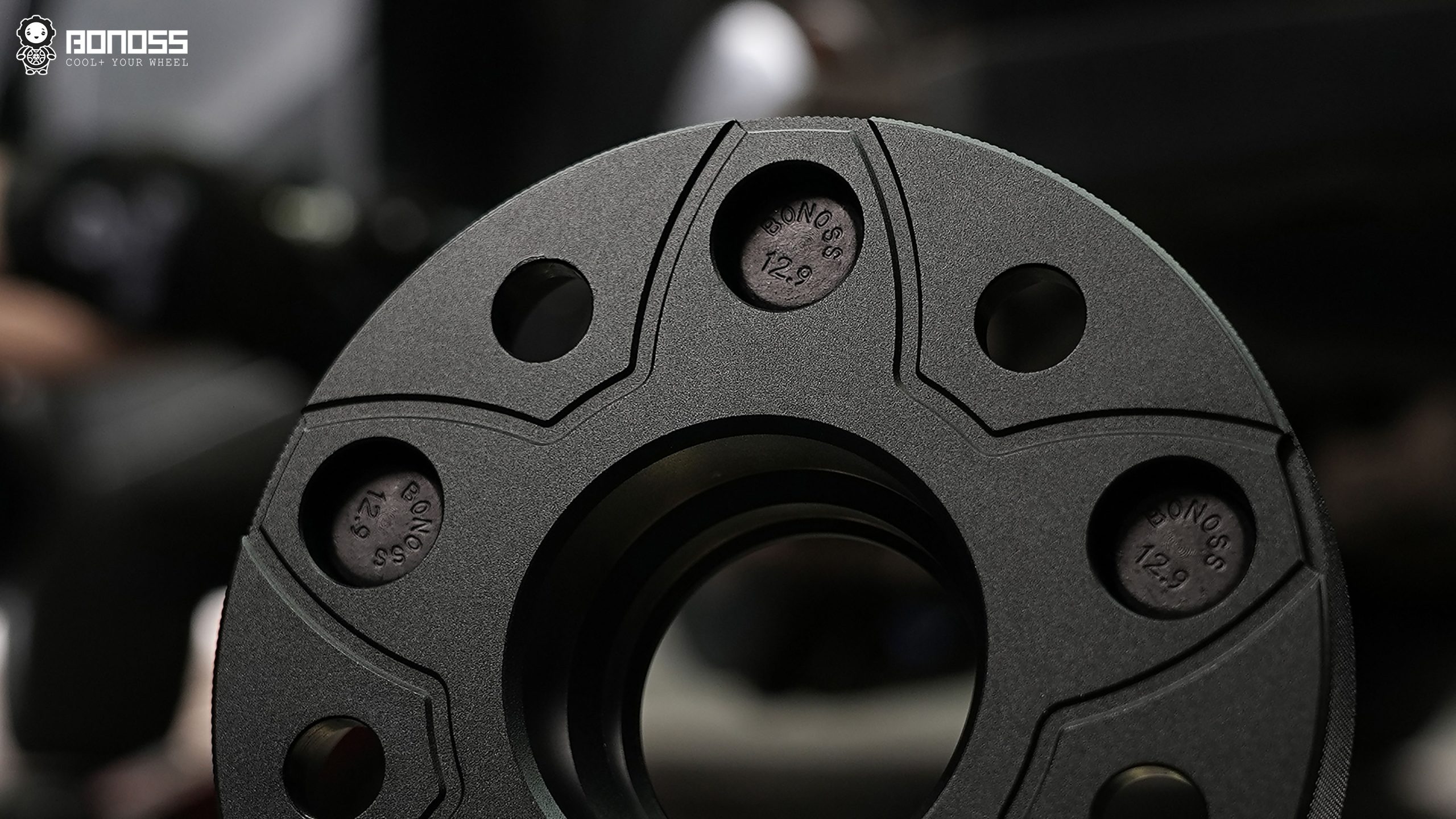 Best Jeep Gladiator Wheel Spacers Off-Roader Top Picks BONOSS Forged Active Cooling Adapters Hubcentric Spacers Pros Before and After Example (3)