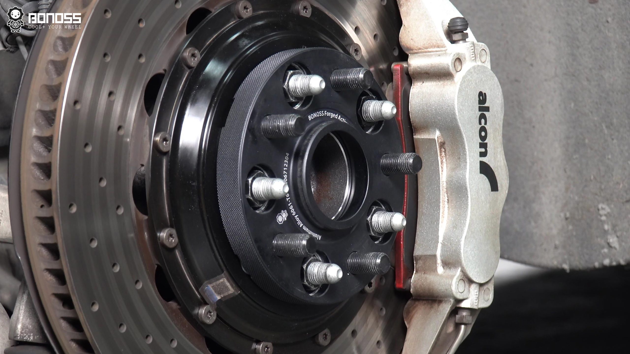 Challenger Wheel Spacers Safety Why Brand Matters BONOSS Forged Active Cooling Adapters Hubcentric Spacers Pros Before and After Example (1)