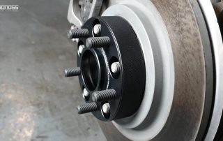Complete Jeep Gladiator Wheel Spacers Offset Fitment BONOSS Forged Active Cooling Adapters Hubcentric Spacers Pros Before and After Example (2)