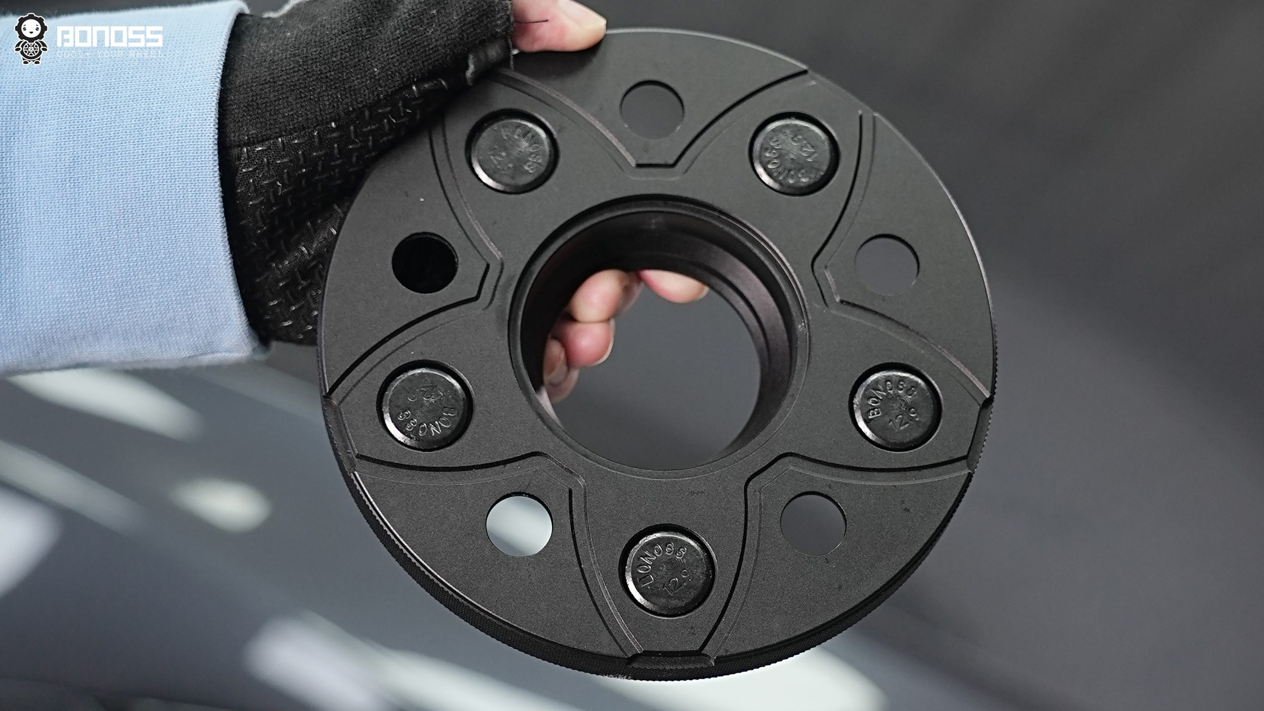 How to Torque Tesla Wheel Spacers A Step-by-Step Safety Guide BONOSS Forged Active Cooling Adapters Hubcentric Spacers Pros Before and After Example (1)