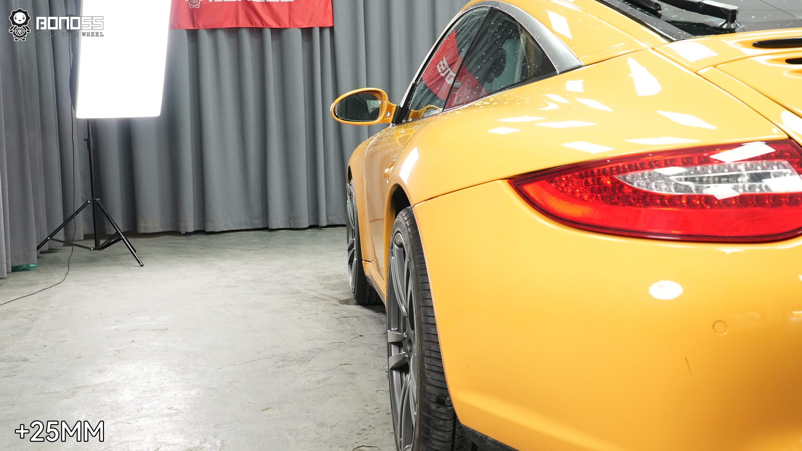 BONOSS Forged Active Cooling 2010 Porsche 911 Wheel Spacers Rear 25mm Before and After (3)