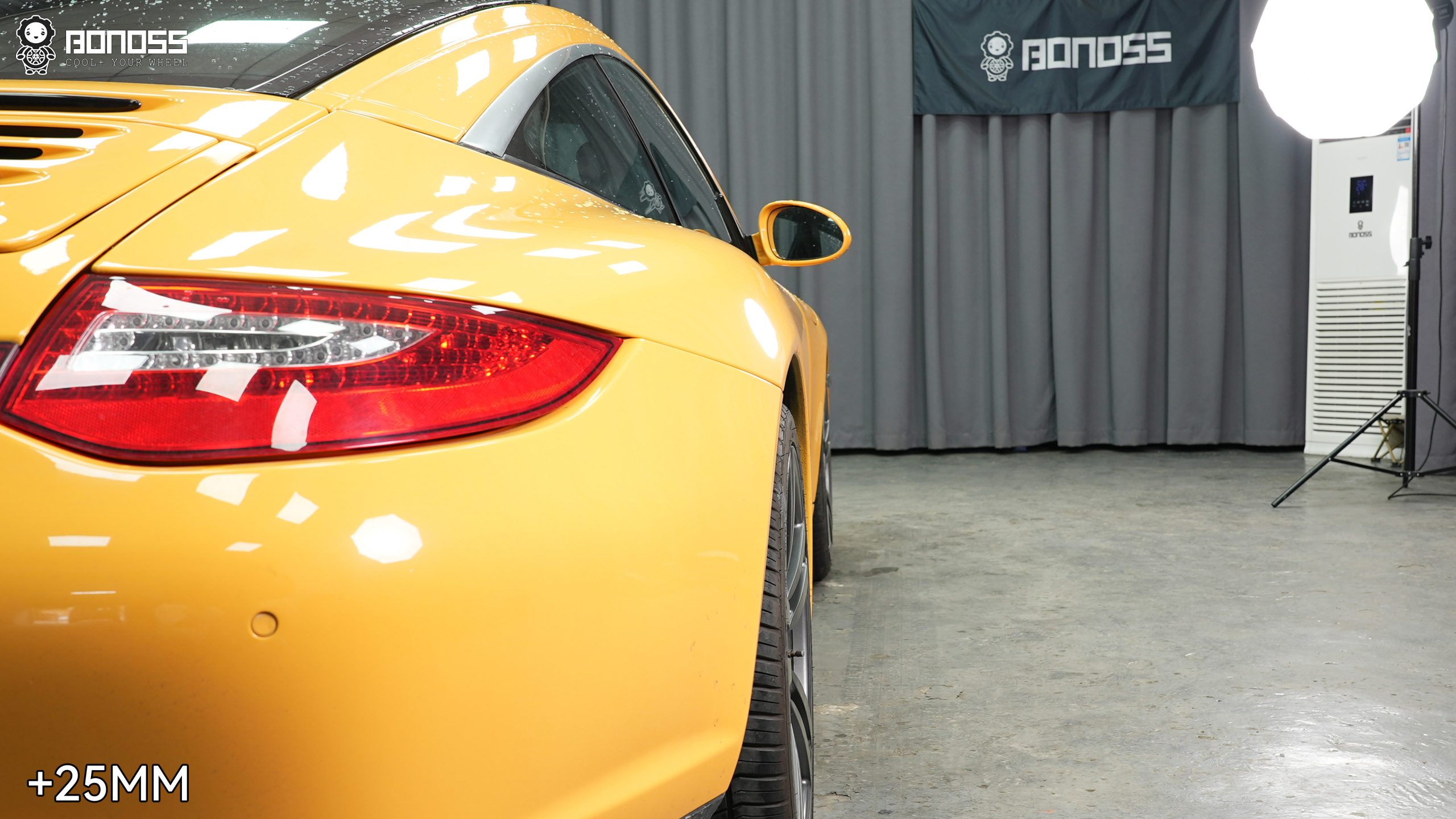 BONOSS Forged Active Cooling 2010 Porsche 911 Wheel Spacers Rear 25mm Before and After (4)