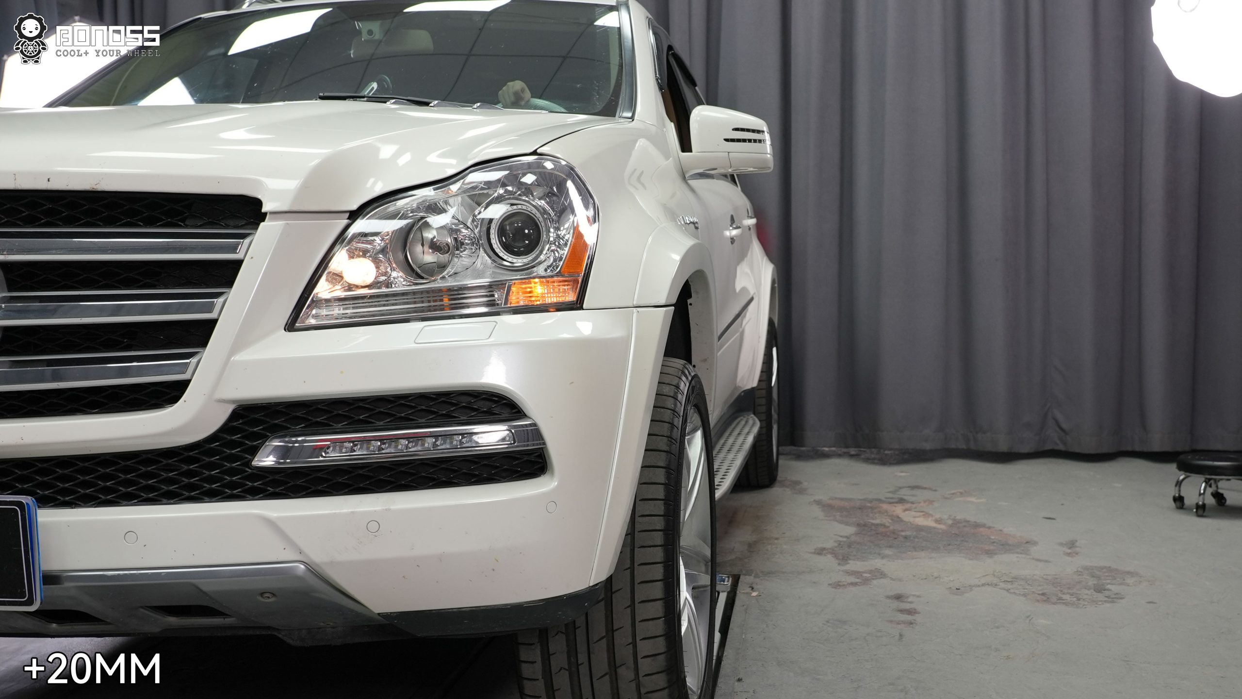 BONOSS Forged Lightweight Plus 2012 Mercedes-Benz GL-Class Wheel Spacers Front 20mm Rear 20mm Before and After (3)