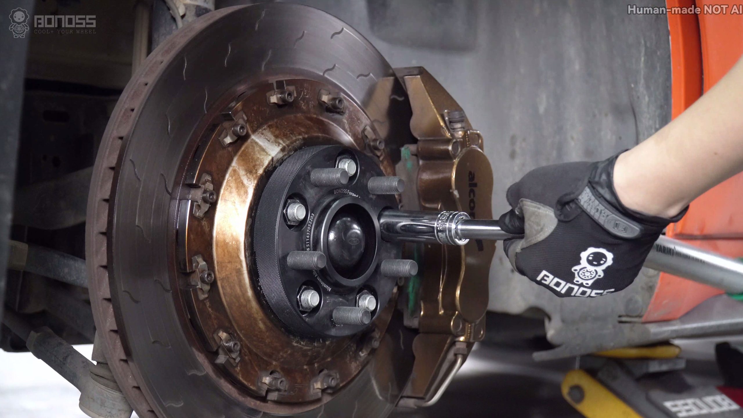 Best Spacers for Mustang GT Hub-Centric vs. Lug-Centric BONOSS Forged Active Cooling Adapters Hubcentric Spacers Pros Before and After Example (1)
