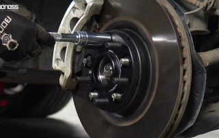 Safe Kia Stinger Wheel Spacers Installation Avoid Torque Mistakes BONOSS Forged Active Cooling Adapters Hubcentric Spacers Pros Before and After Example (1)