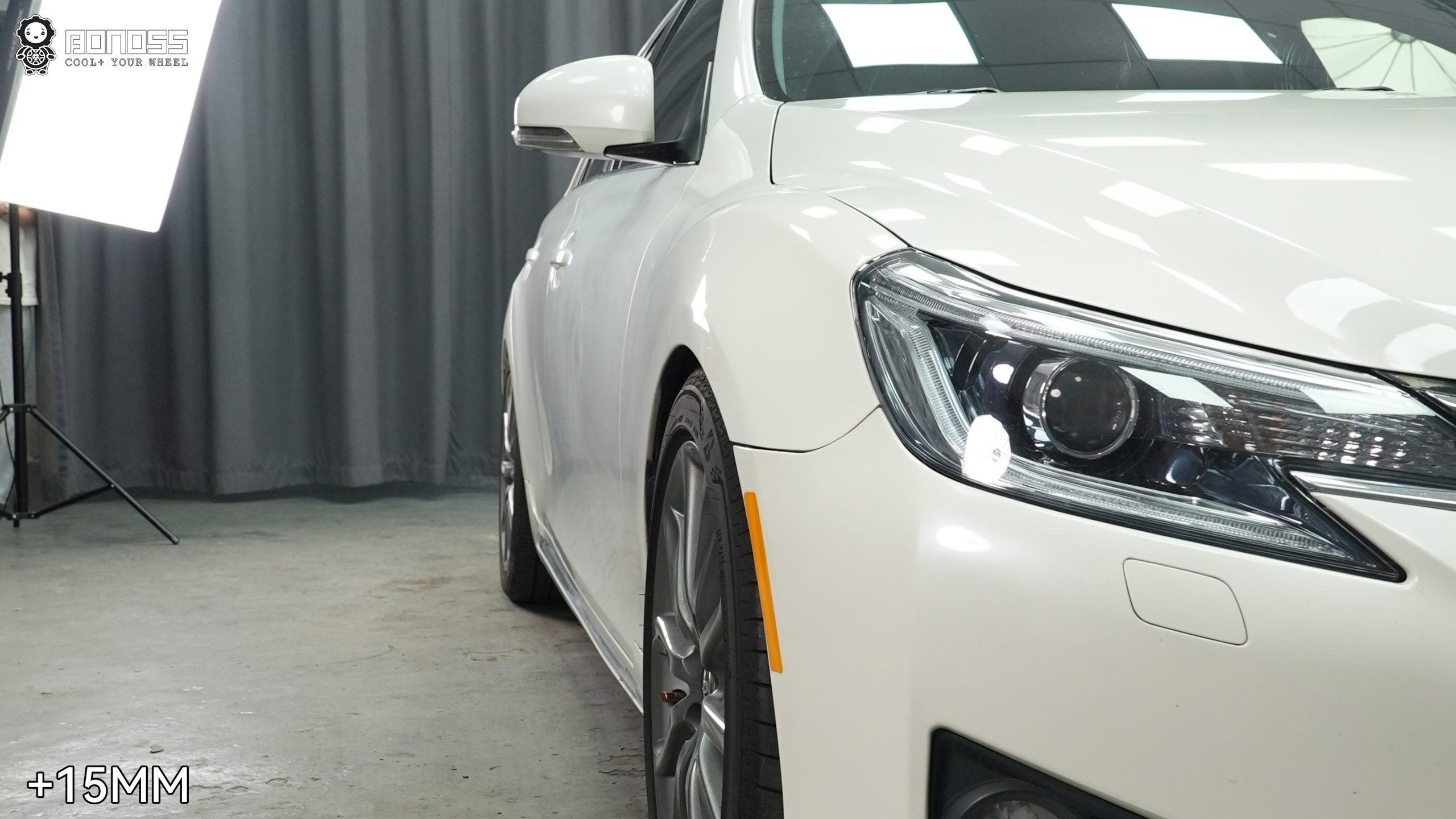 BONOSS Forged Active Cooling 2013 Toyota Mark X Wheel Spacers Front 15mm Rear 20mm Before and After (4)