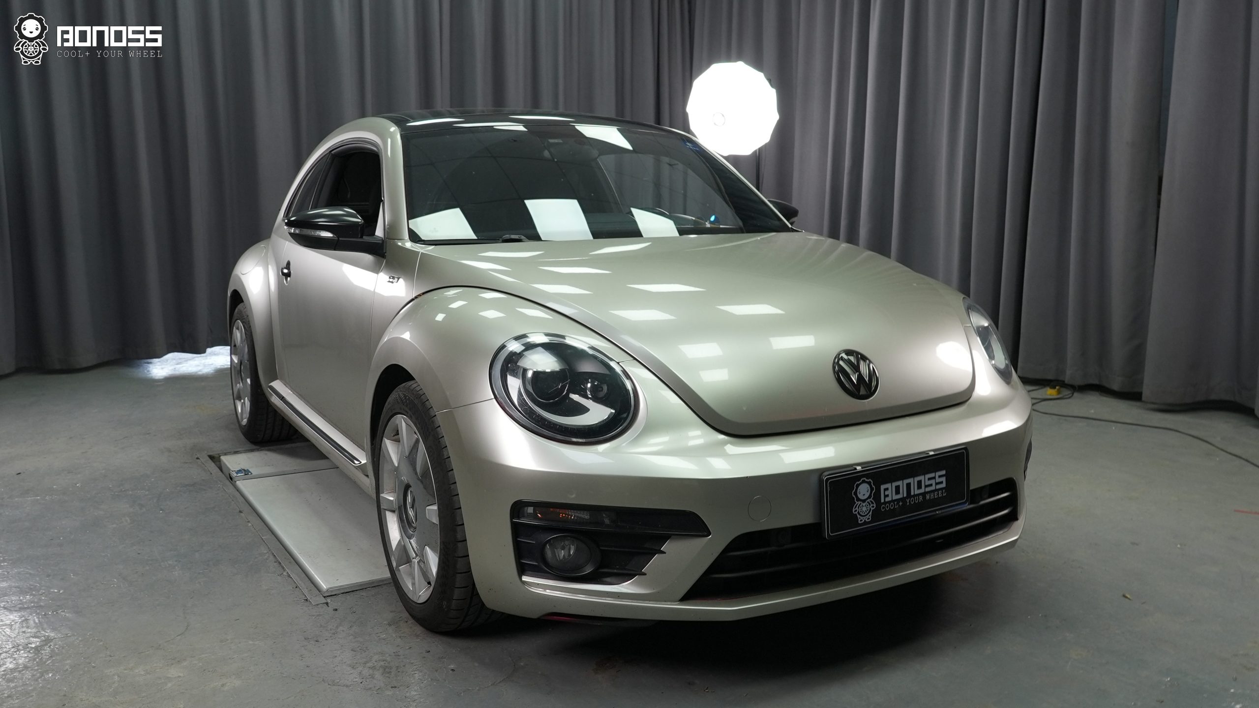 2015-vw-beetle-bonoss-wheel-spacers-installed 2015 Volkswagen Beetle with BONOSS 12mm and 15mm wheel spacers installed