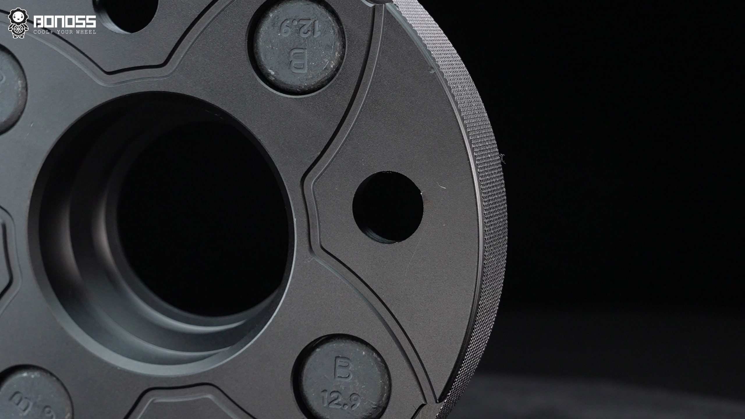 bonoss-forged-wheel-spacers-active-cooling-grooves BONOSS forged wheel spacers active cooling grooves close up