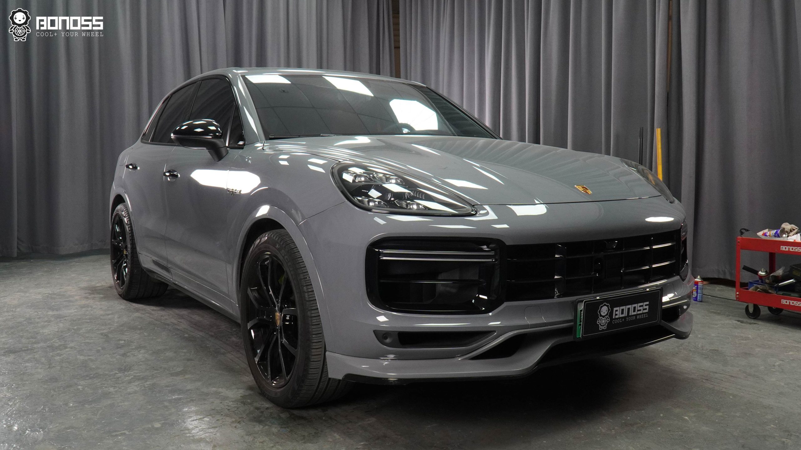 2023-porsche-cayenne-after-10mm-wheel-spacers 2023 Porsche Cayenne after 10mm wheel spacers, flush stance, full car view
