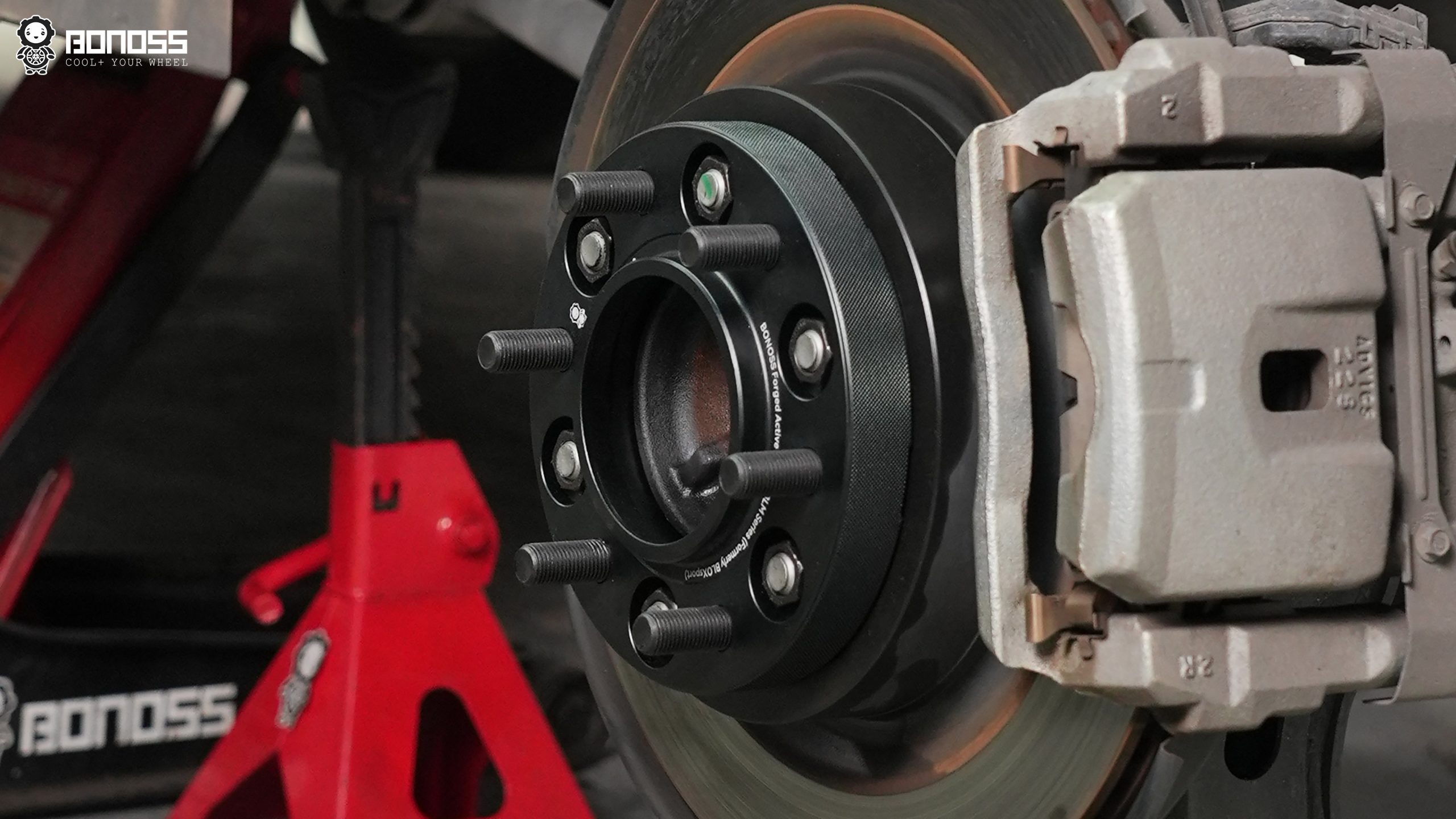bonoss-25mm-wheel-spacer-installed-lc300-hub BONOSS 25mm wheel spacer installed hub-centric on 2022 Toyota Land Cruiser 300 hub