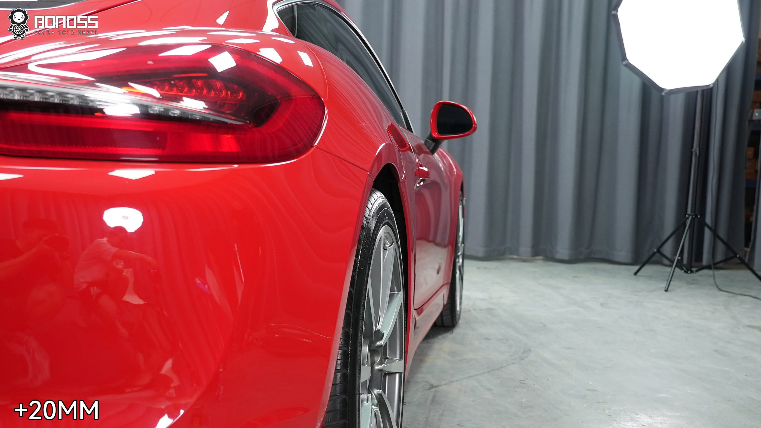 porsche-cayman-right-rear-wheel-after-spacers Right rear wheel after 20mm wheel spacers showing flush fitment on a Porsche Cayman