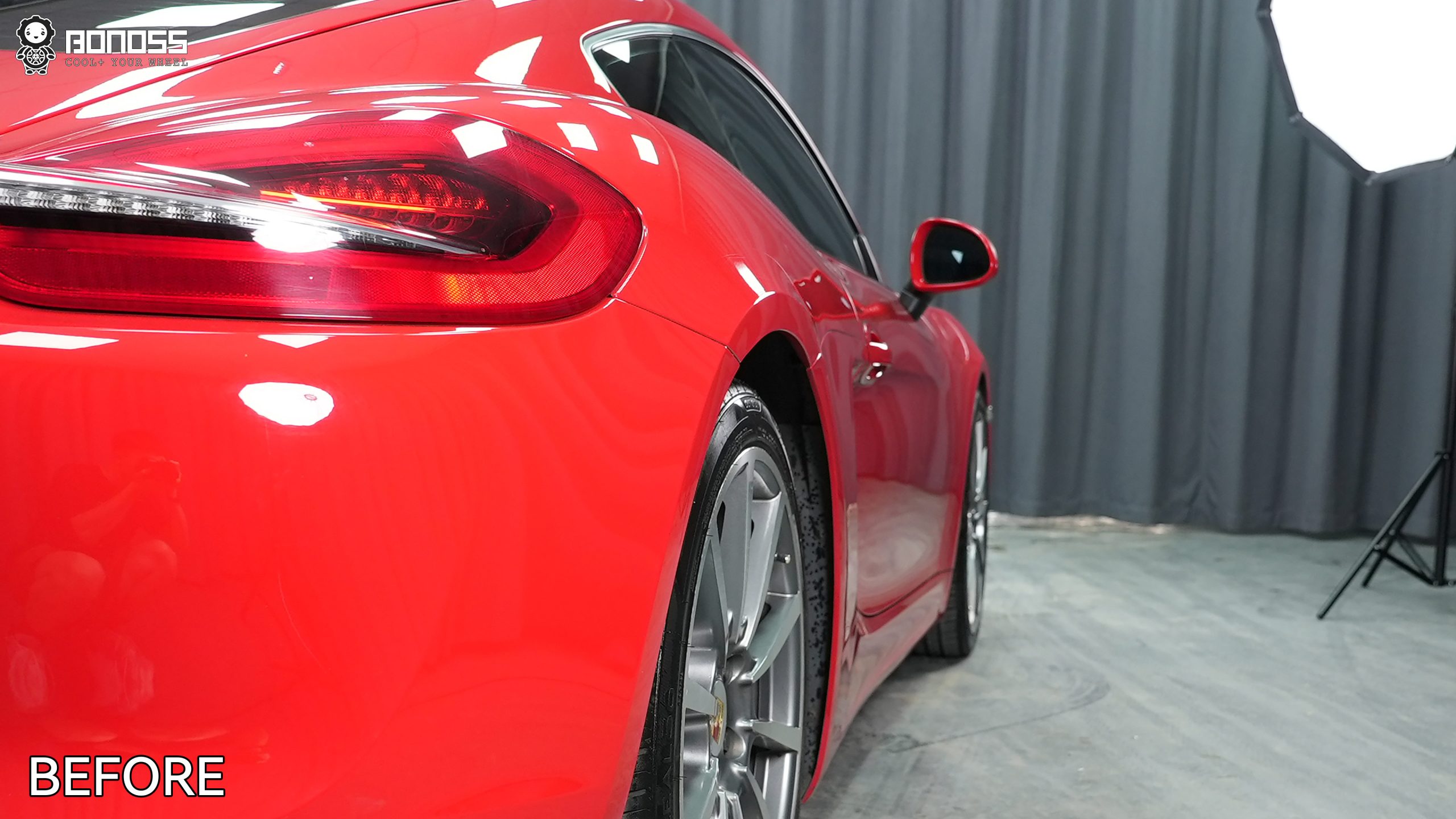 porsche-cayman-right-rear-wheel-before-spacers Right rear wheel before 20mm wheel spacers on a Porsche Cayman 981
