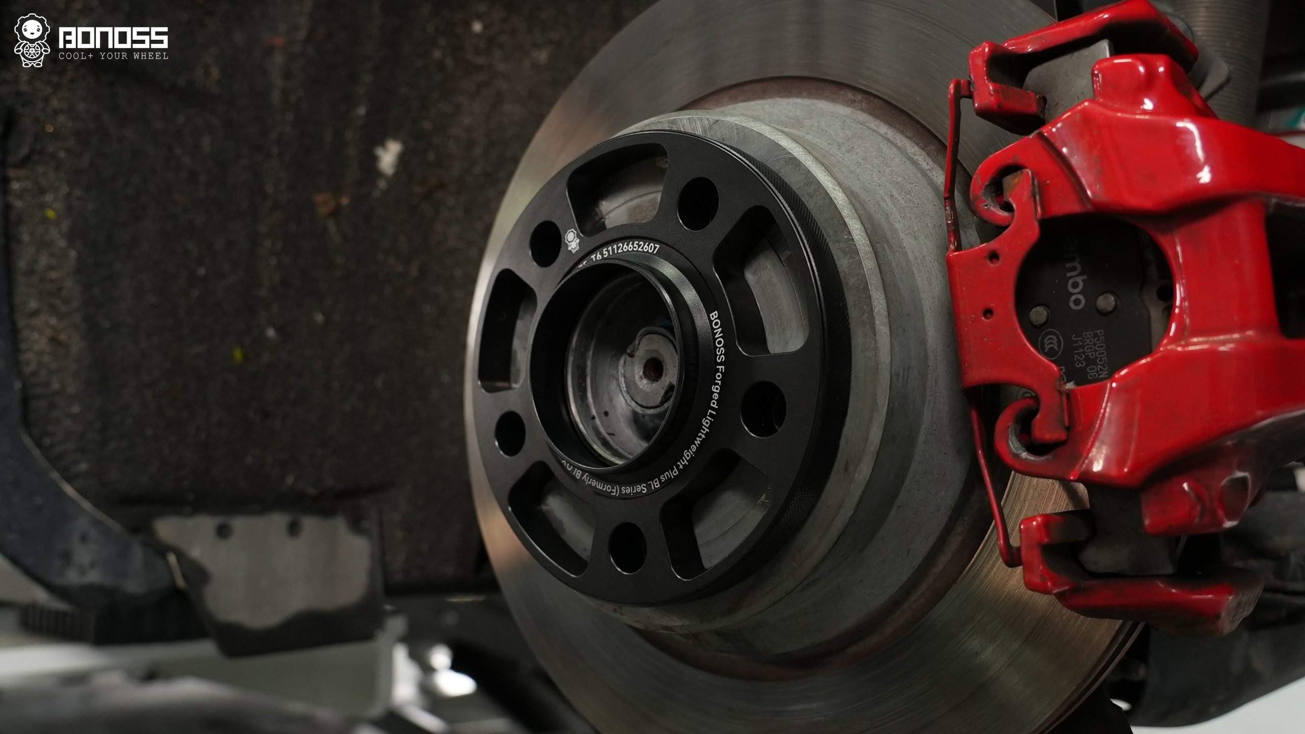 bonoss-15mm-spacer-installed-rear-hub-cls 15mm multi-stage hub-centric BONOSS spacer installed on Mercedes CLS rear hub